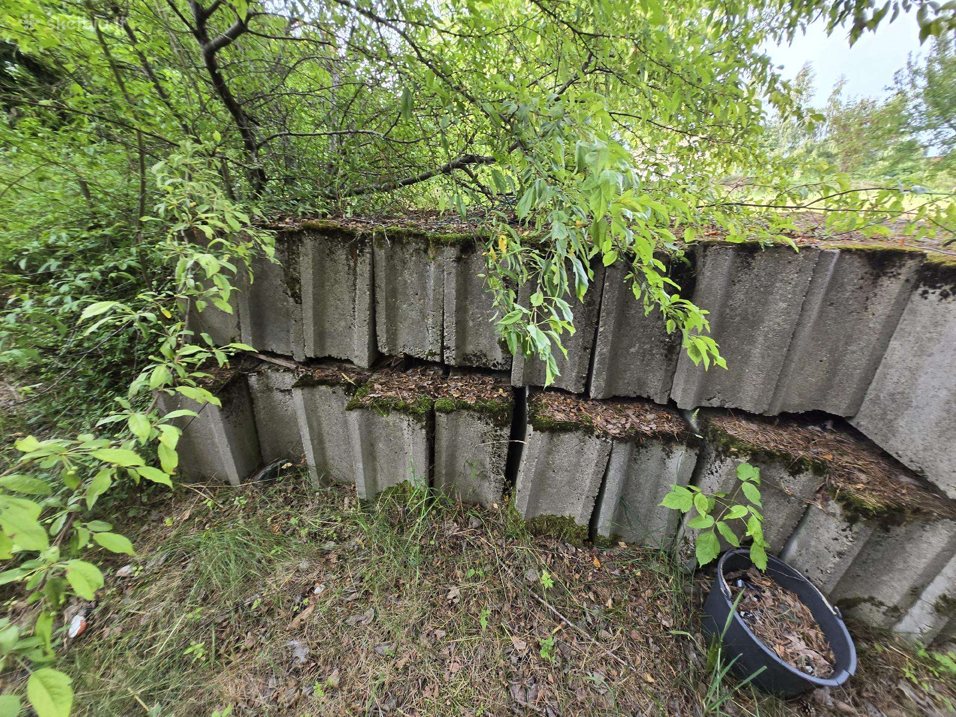 Gelžbetoniniai pamatų / sienų blokai ir plokštės