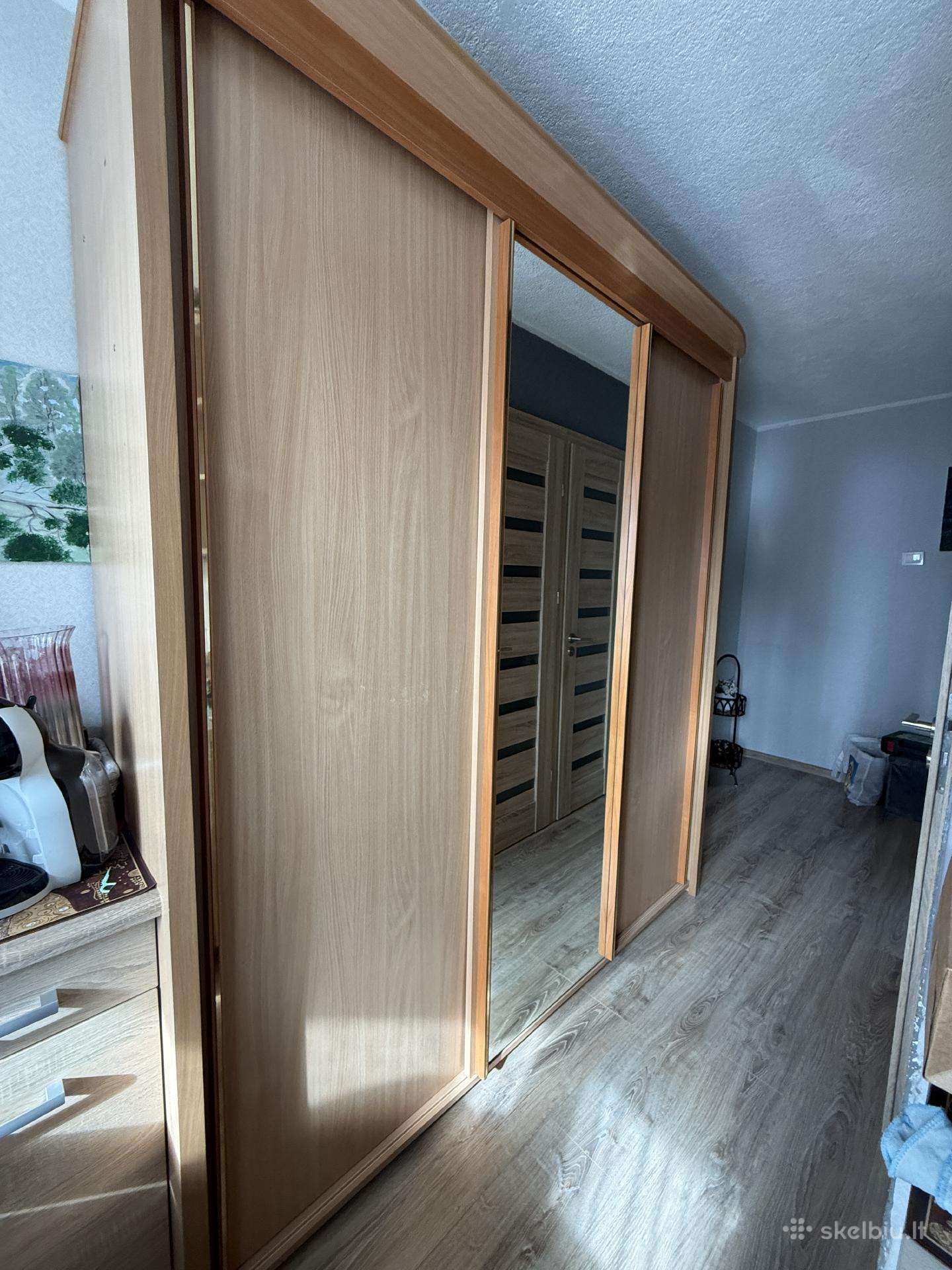 Atiduodu spintą, išsinešti patiems, 4 aukštas