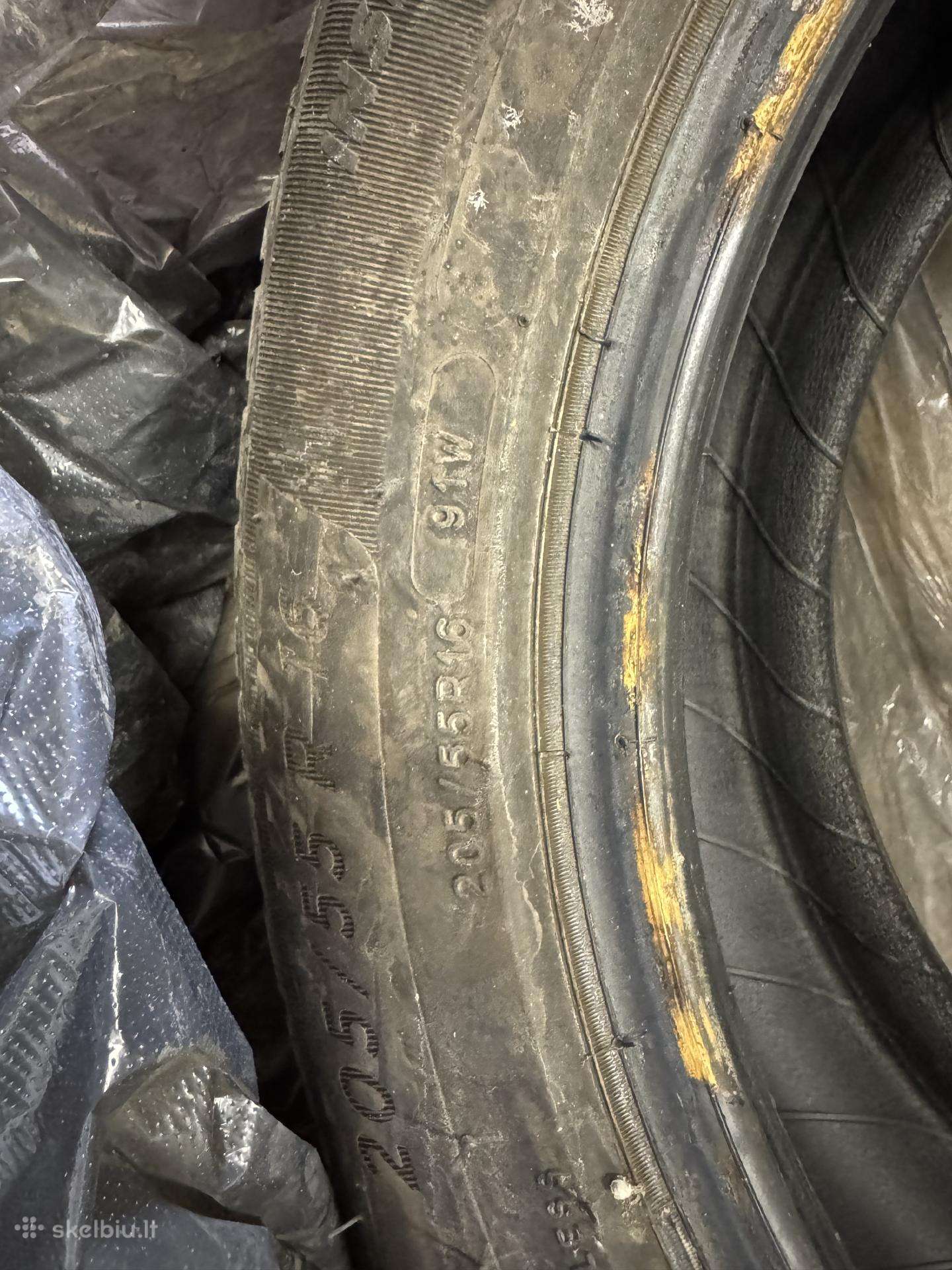 Vasara Michelin 205/55/16 yra 4 vn. 53/2023