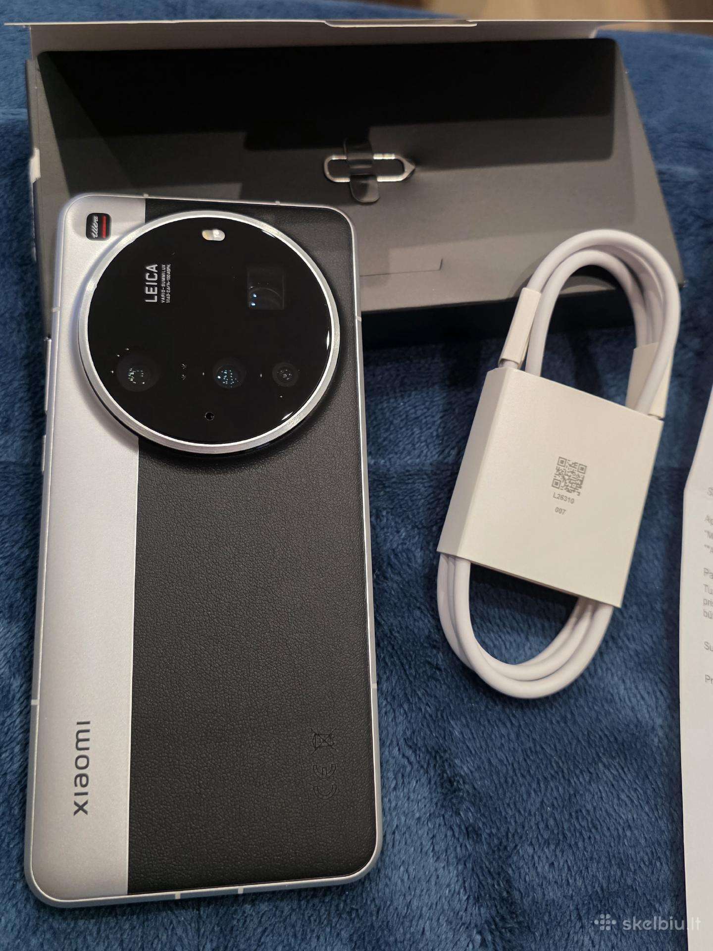 Xiaomi 15 Ultra Silver Chrome