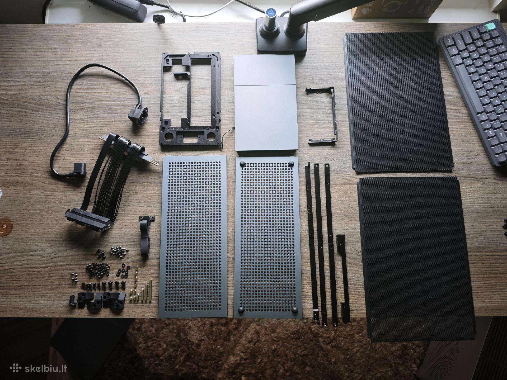 Sff rinkinys: Formd T1 + Tx240 + 2x Noctua A12x25
