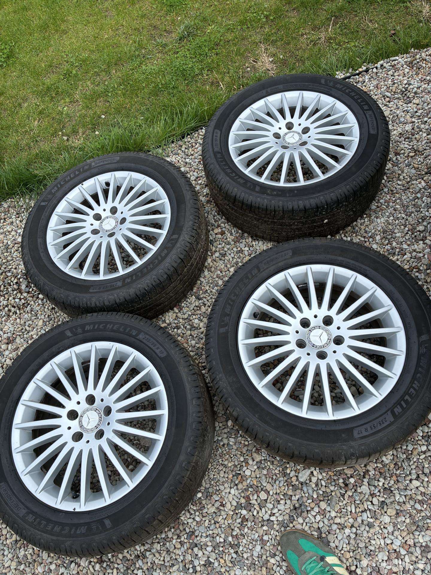 Mersedes vito R17 ratlankiai su m+s michelin padan