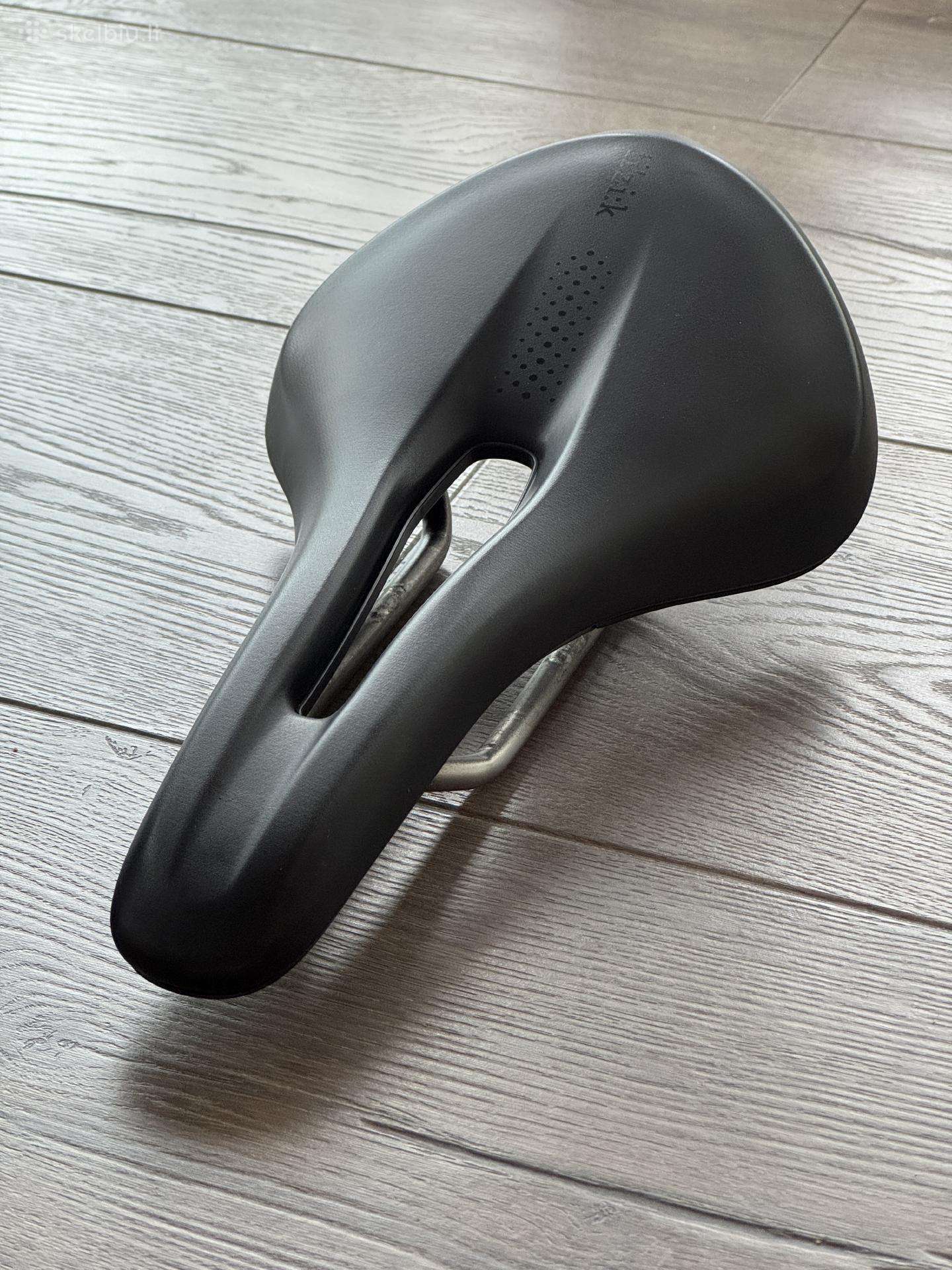 Fizik Tempo Aliante R3 balnelis (145 mm)