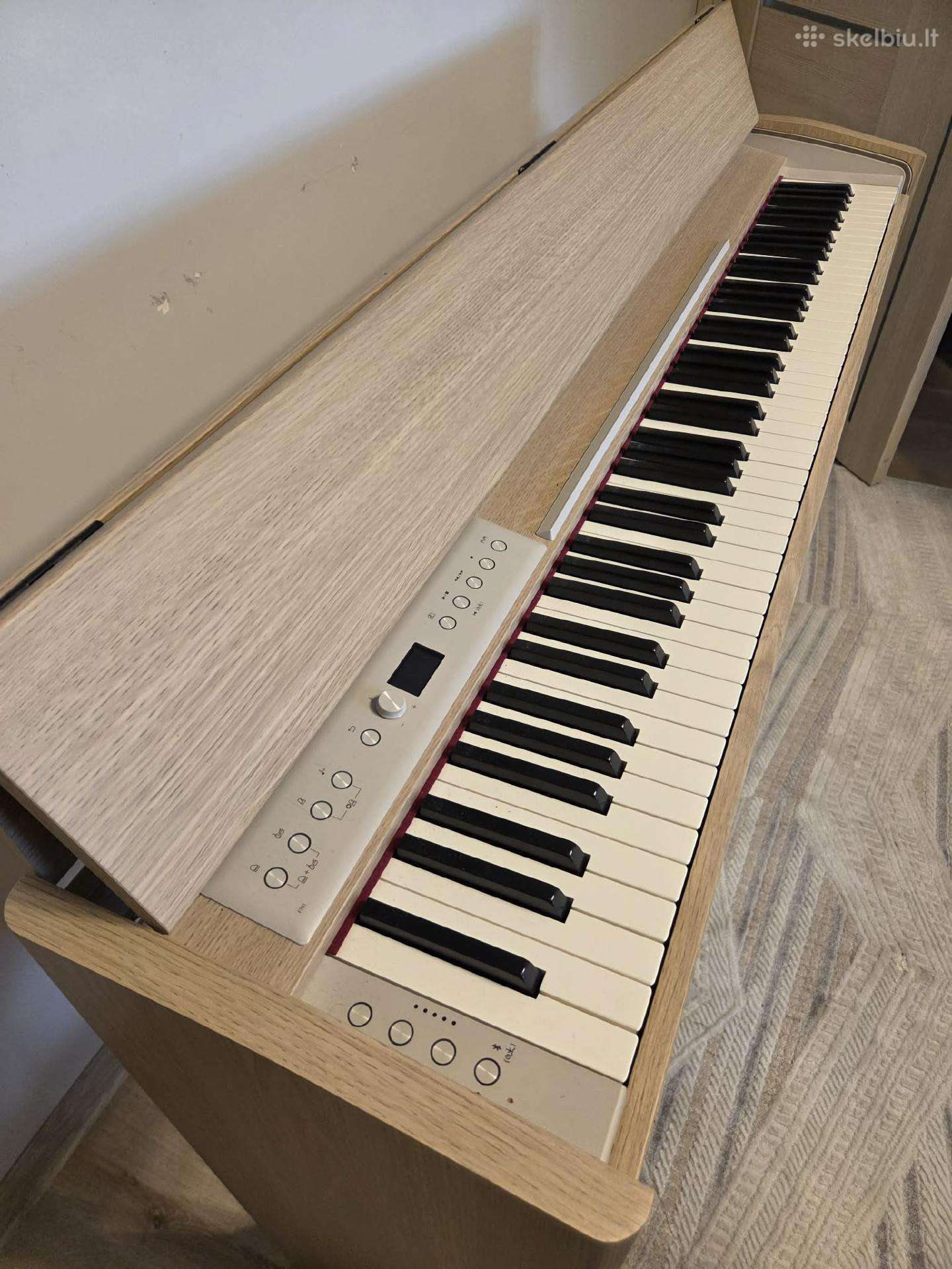 Skaitmeninis pianinas Roland F701