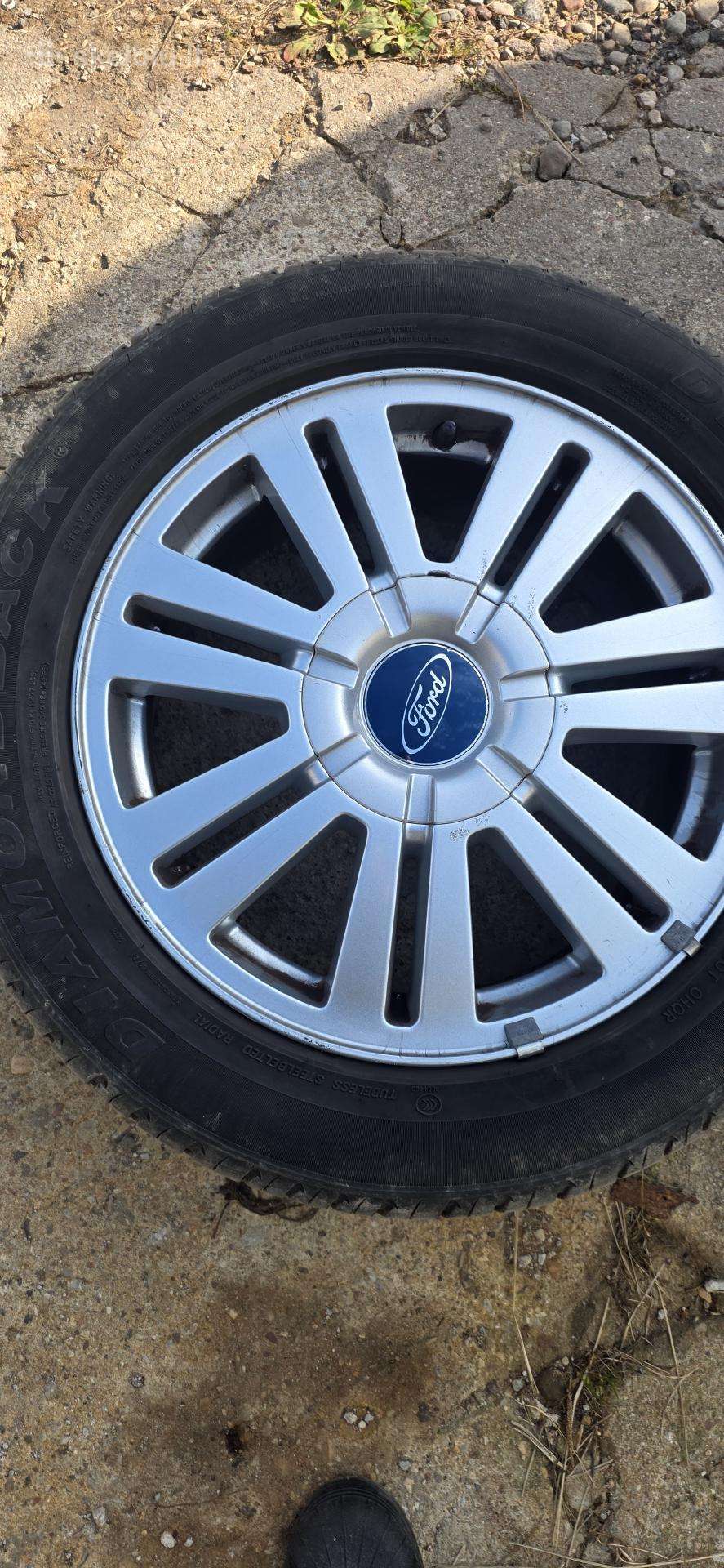 Parduodu Ford C-max R16 Ms padangų komplektą 5mm