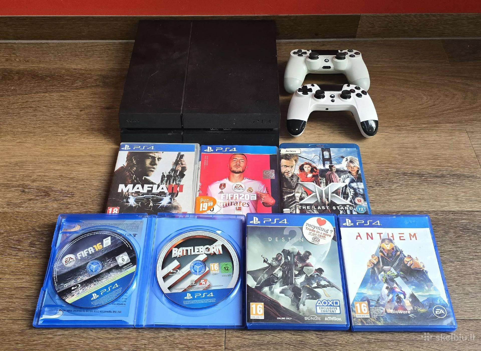 Playstation 4 su žaidimais