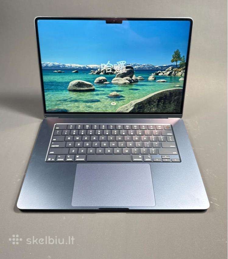 MacBook Air M3 15.3 inch
