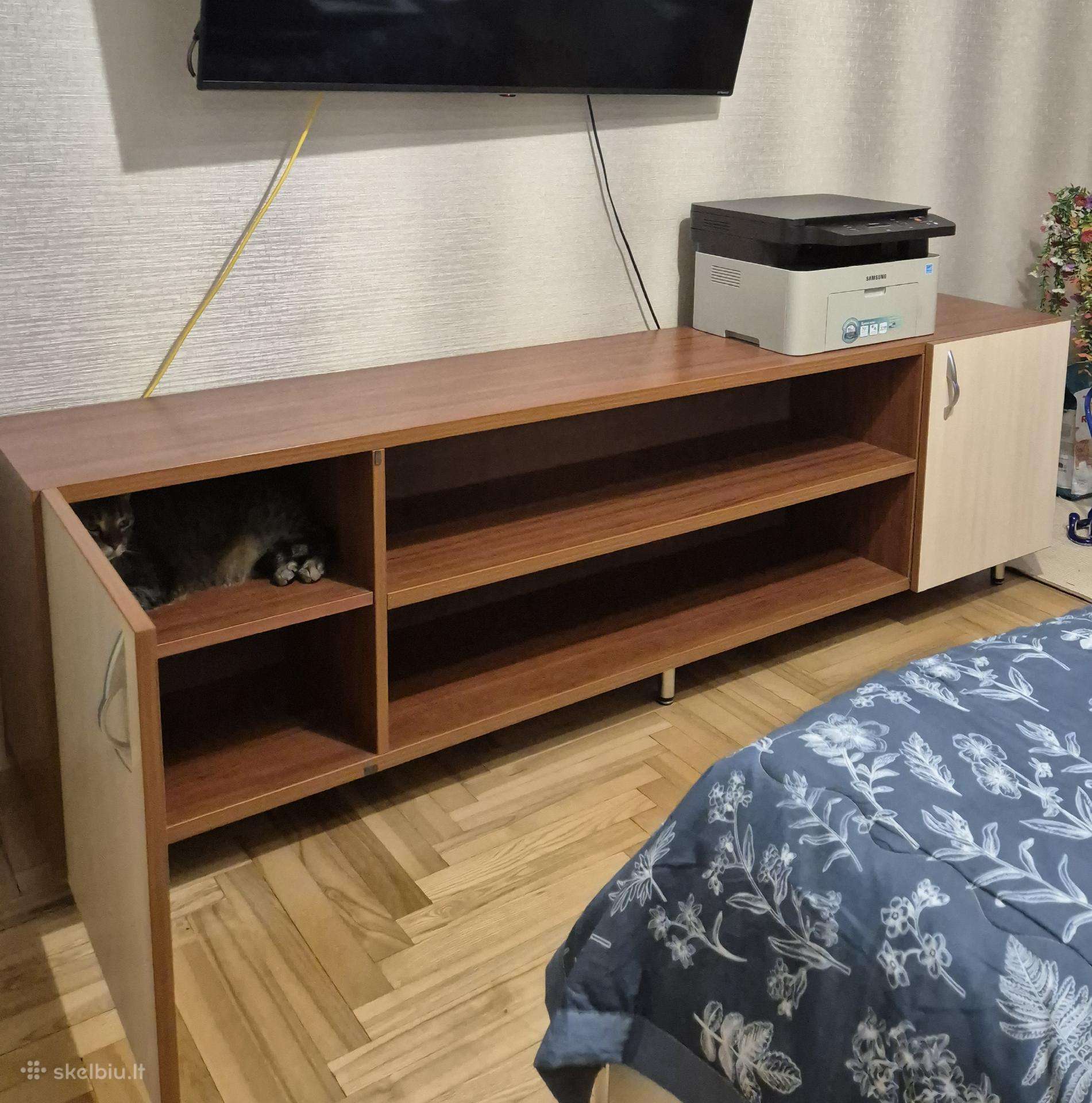 Pastatomas TV staliukas