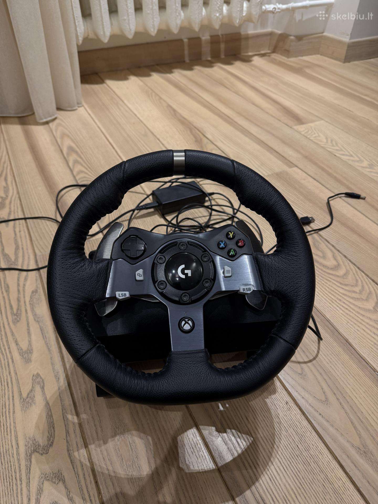 Logitech G920 Vairas su pedalais
