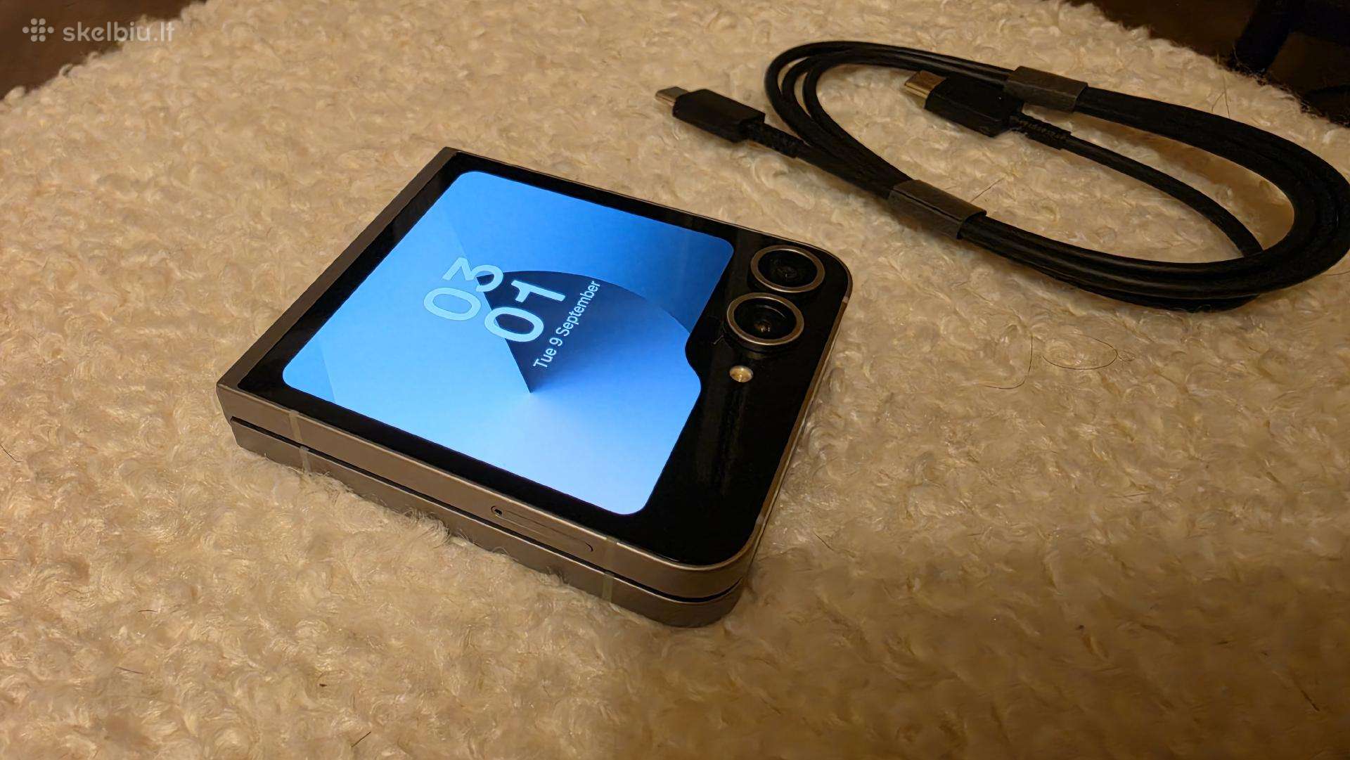 Samsung Galaxy Flip6 5G 256gb