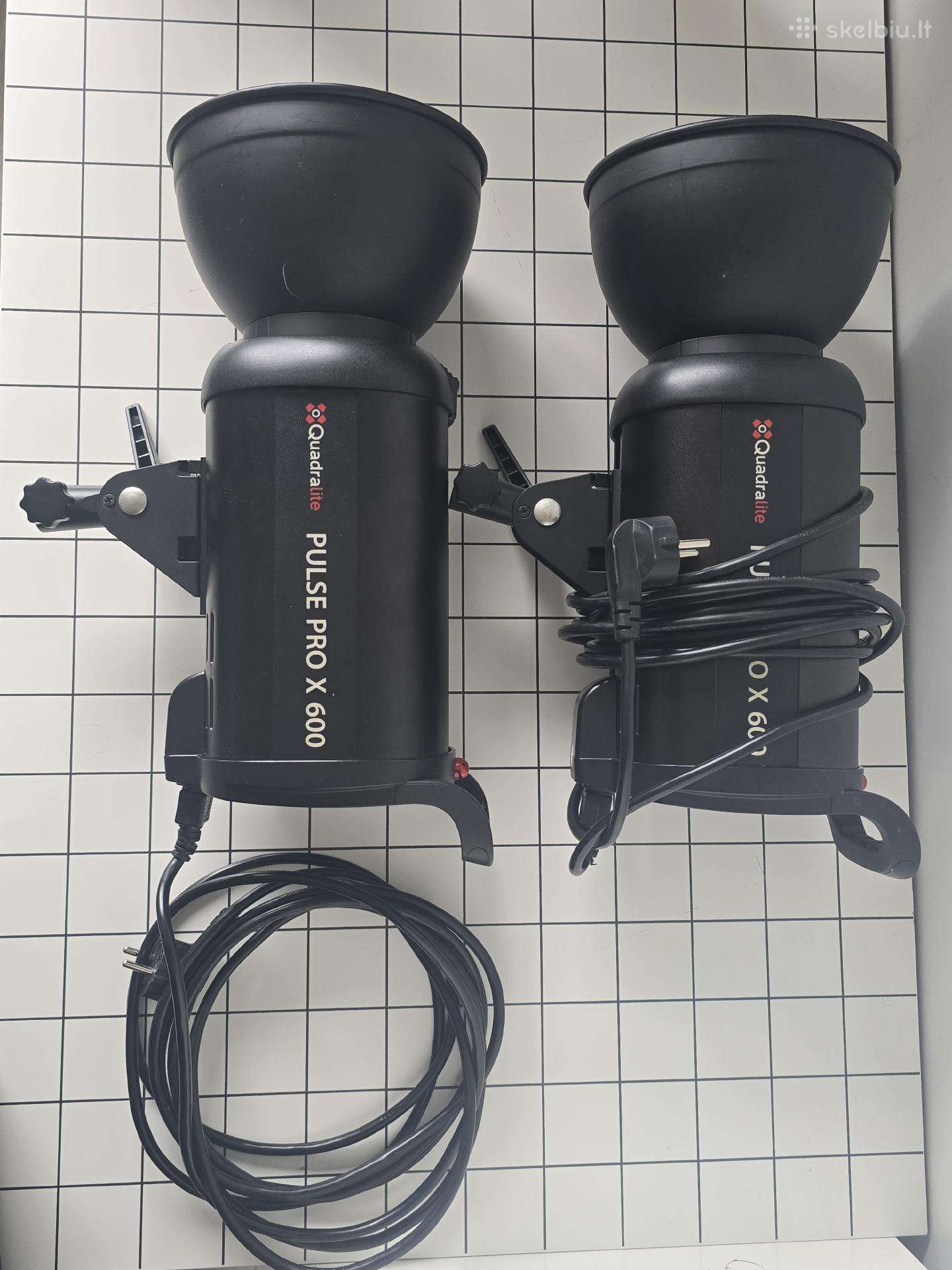 Quadralite pulse pro x600 blyksčių komplektas