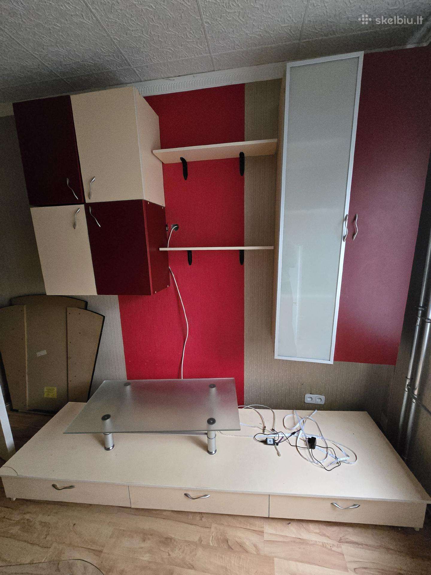 Dovanoju sekcija,naudota,su pažeidimu