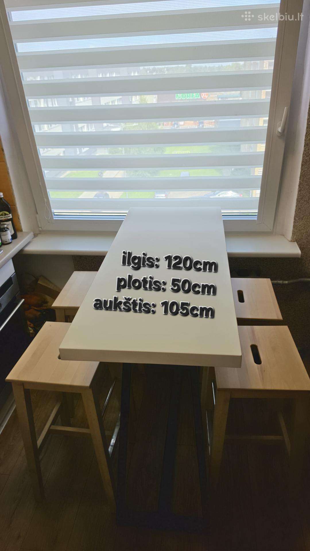 Atiduodami geros būklės baldai. Nemokamai.