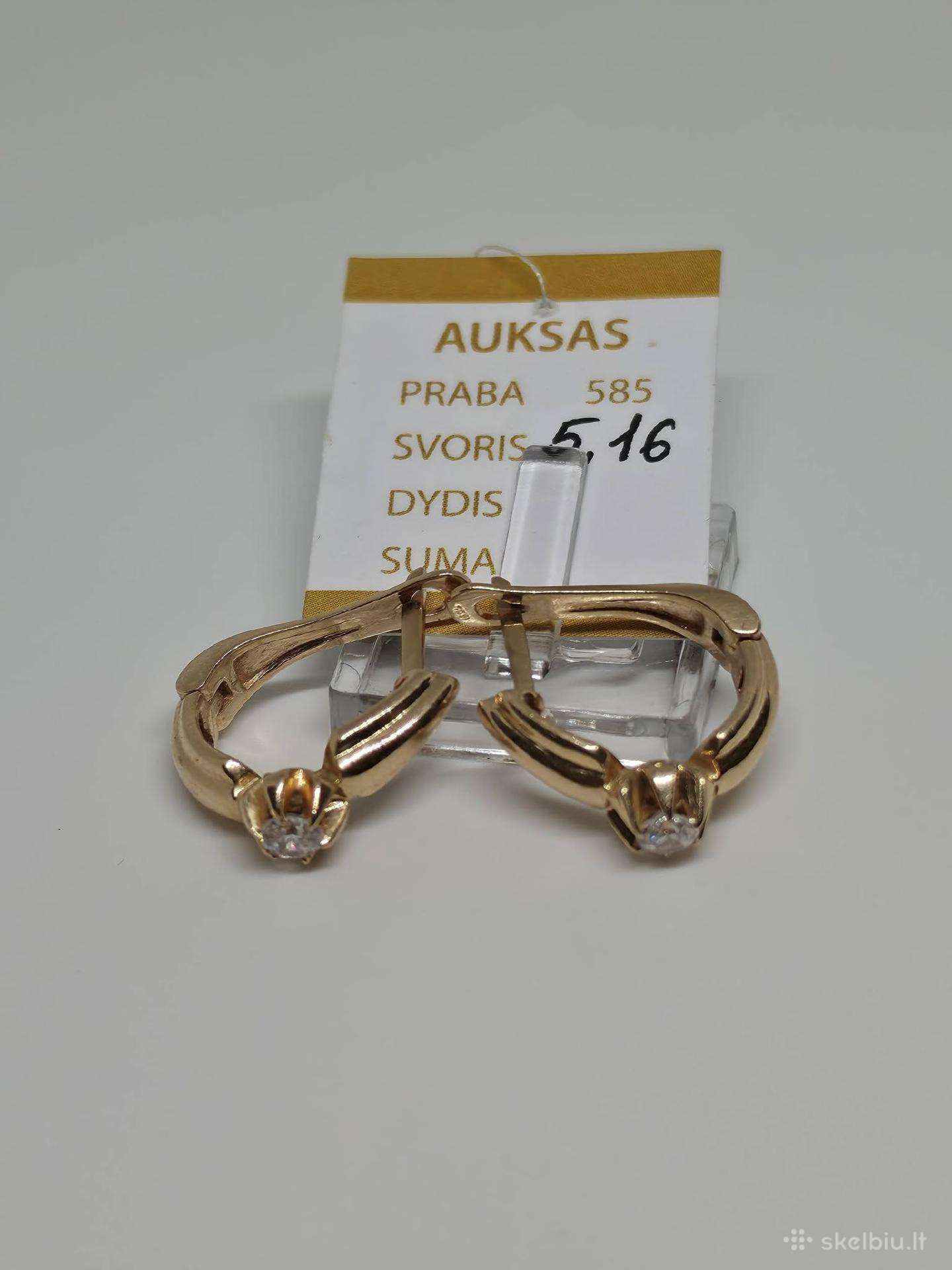 Auksiniai auskarai
