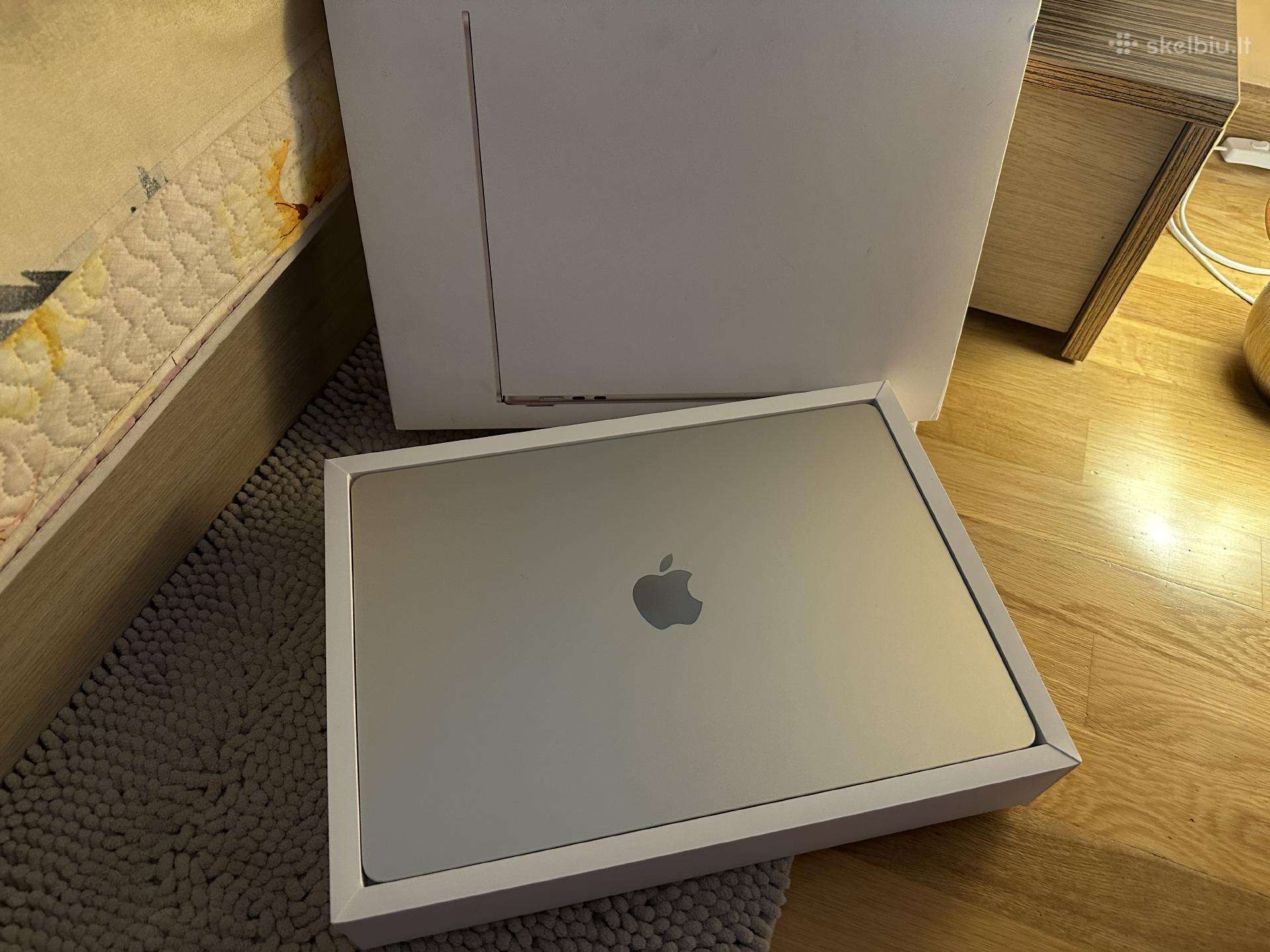 MacBook Air 15 M3 / 8gb / 256gb