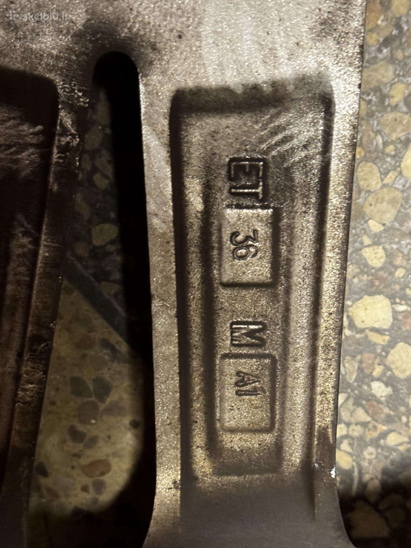 Pirelli, зимние 225/50 R17