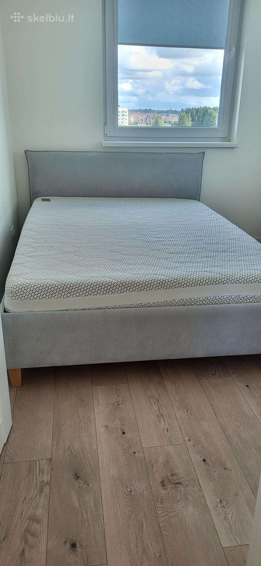 Tvirta dvigulė lova