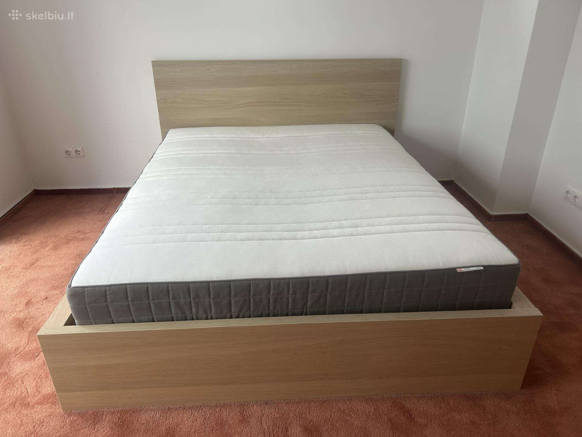 Lova 160x200 kartu su čiužiniu