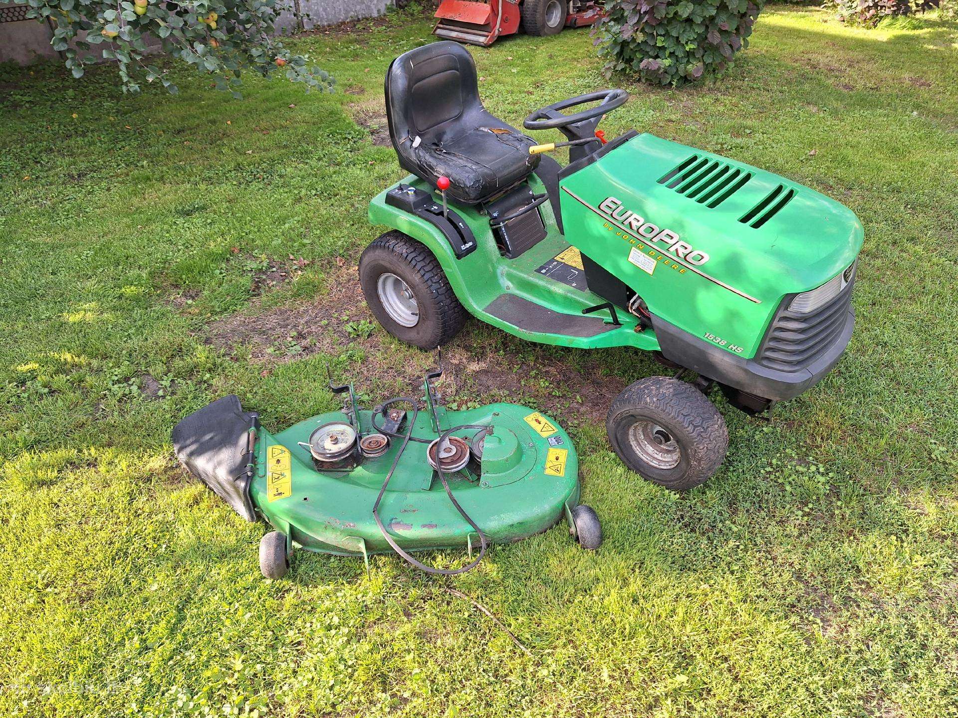 John Deere Europro sodo traktoriukas 15hp Briggs&s