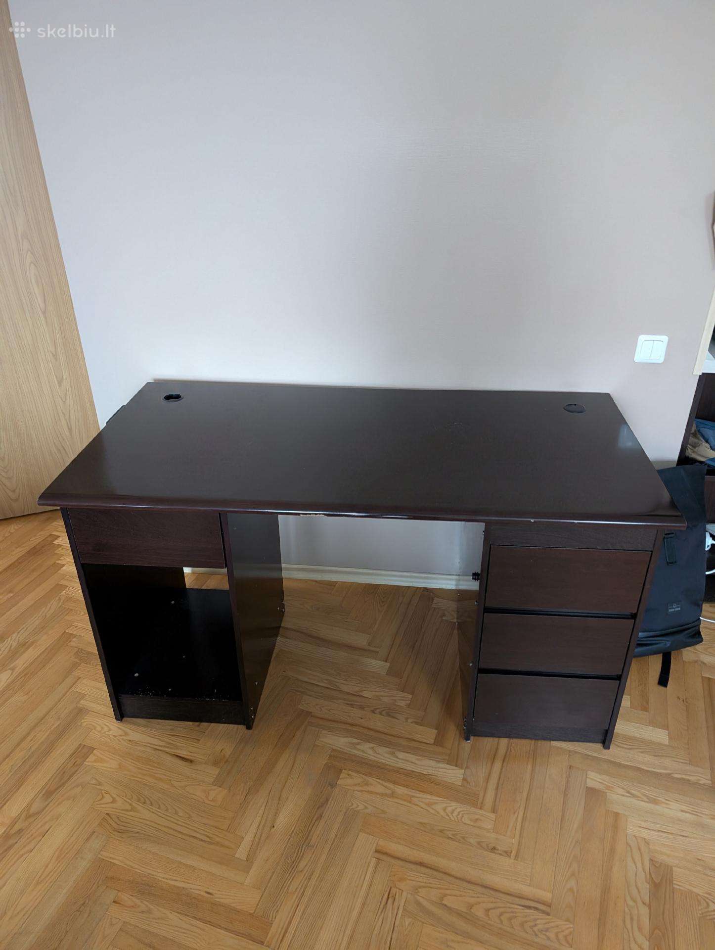 Rašomasis darbo biuro stalas 140x70