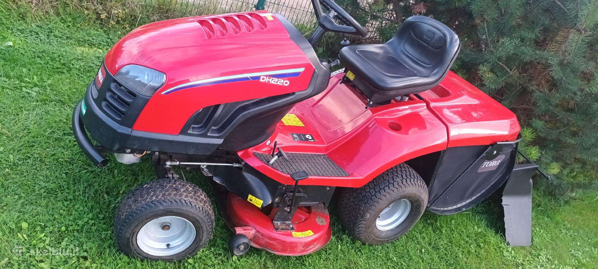 Toro H220 V Twin