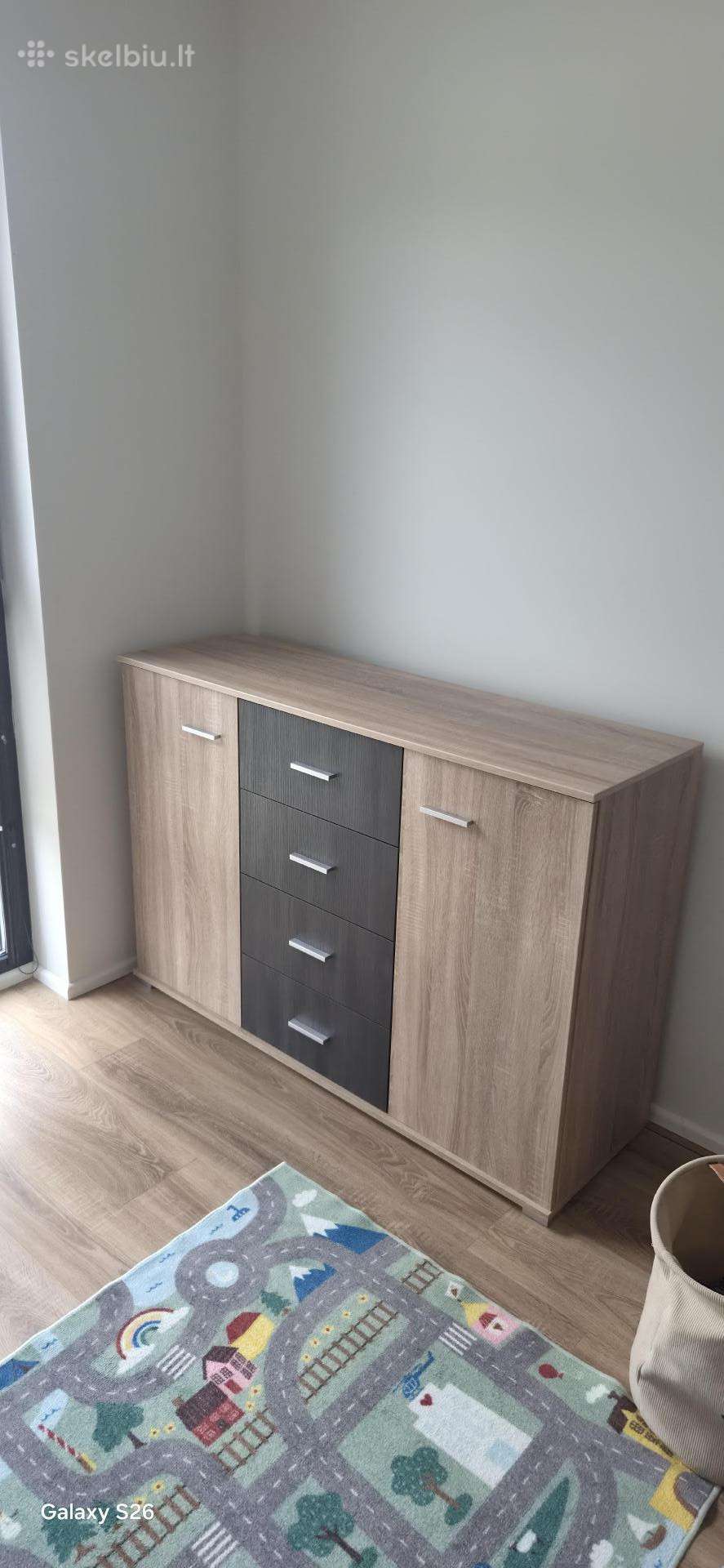 Parduodama Komoda