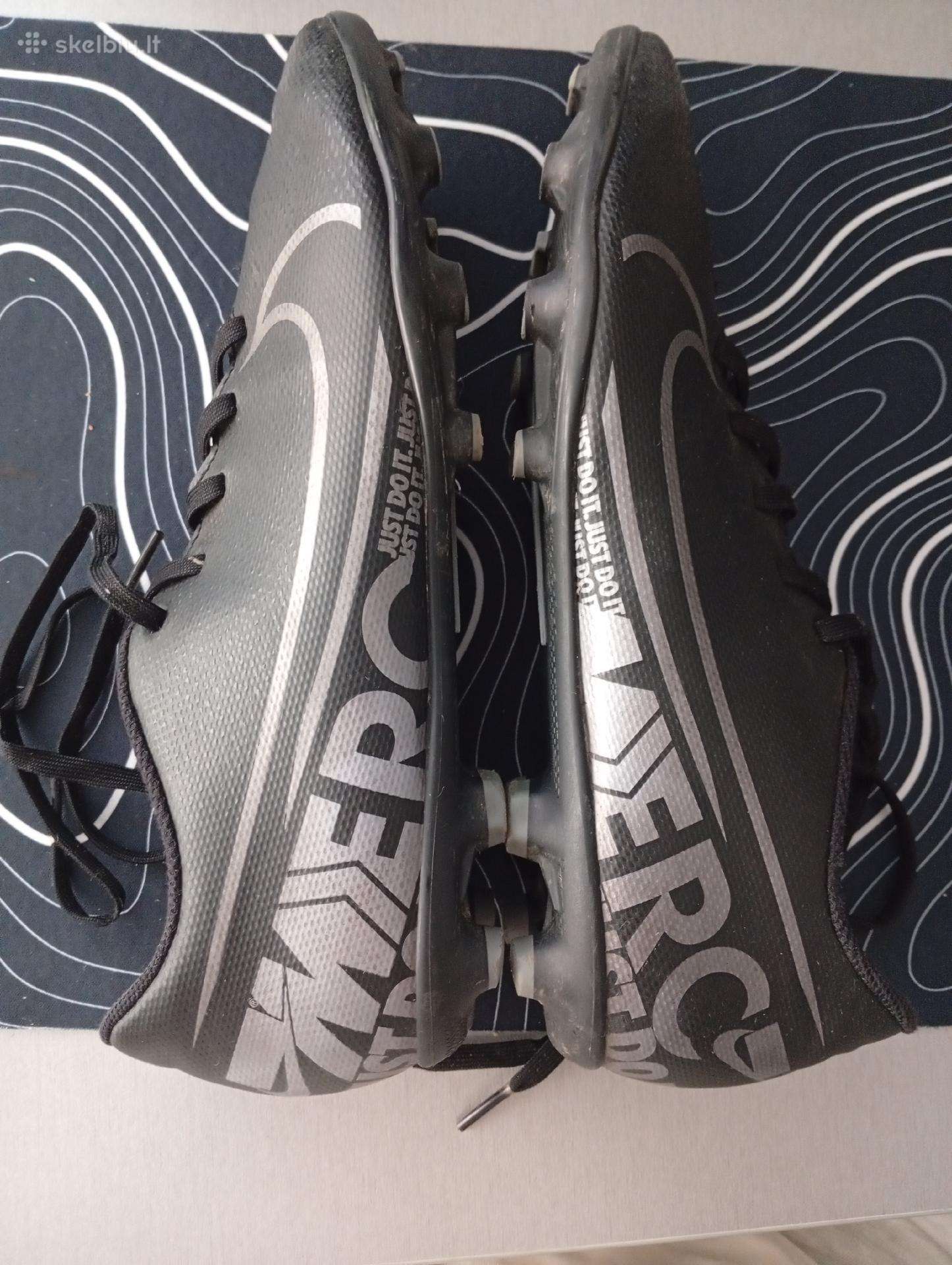 Nike futbolo batai