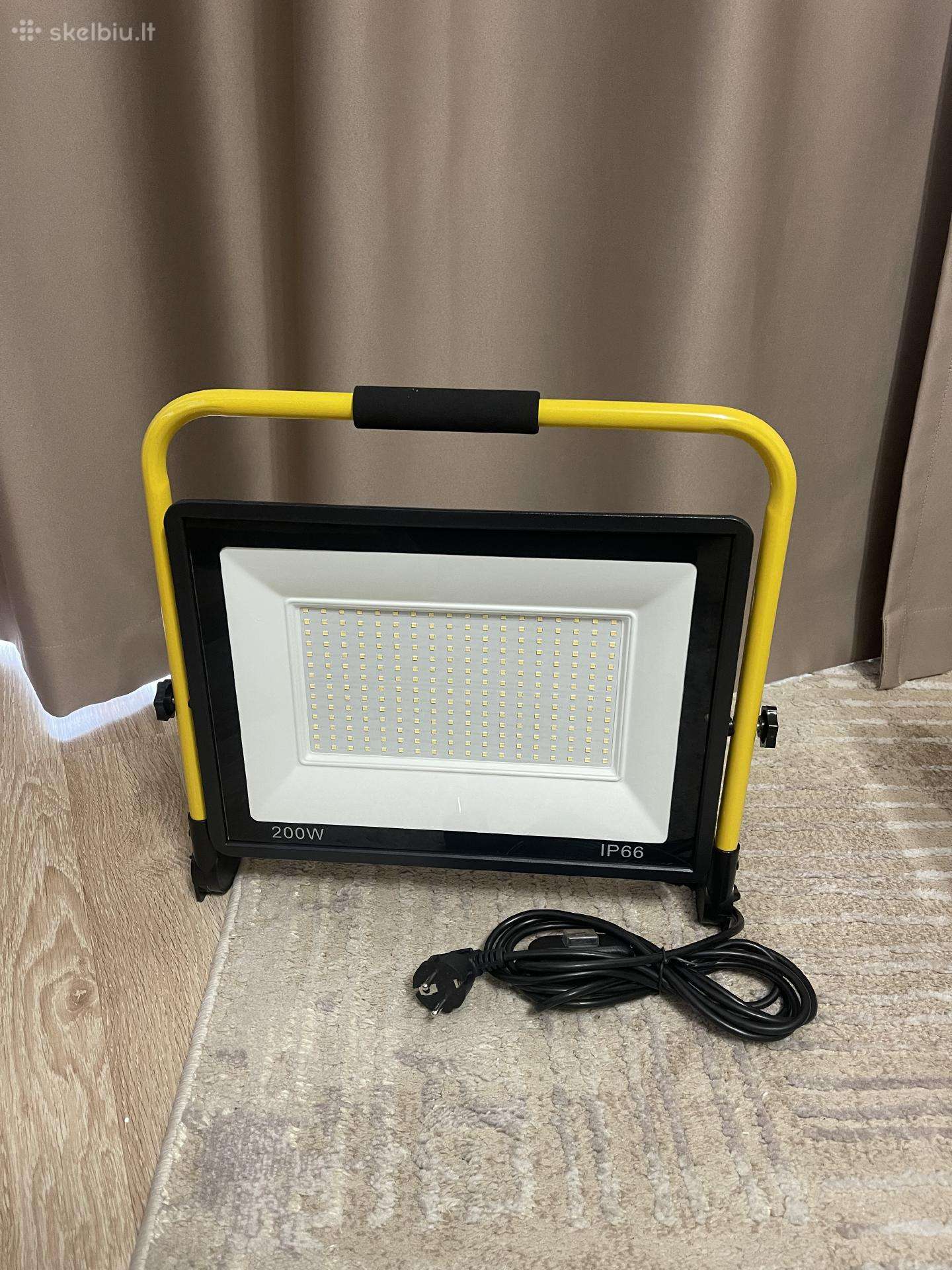 LED šviestuvas
