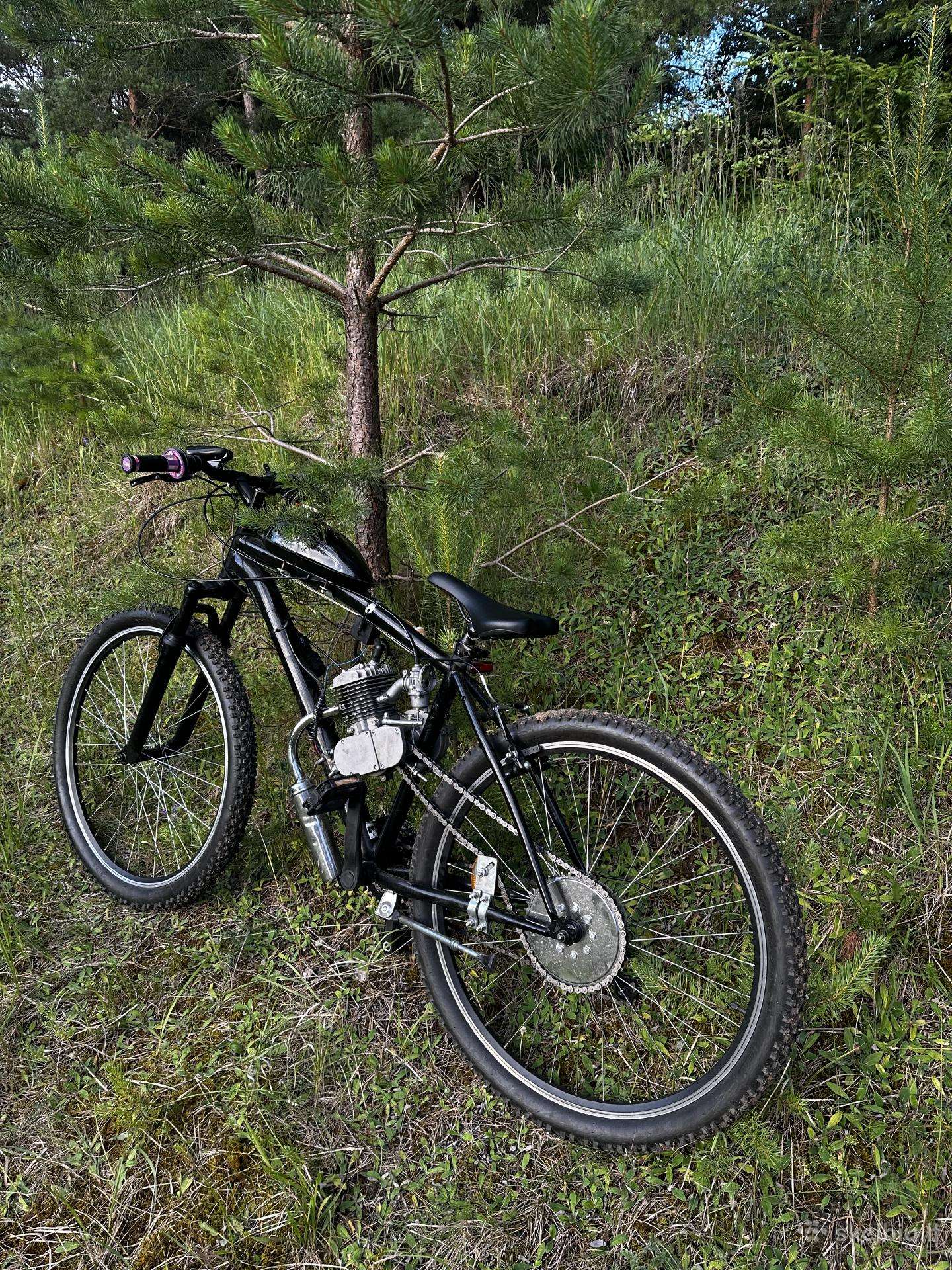 Parduodu motorini dviratį.
