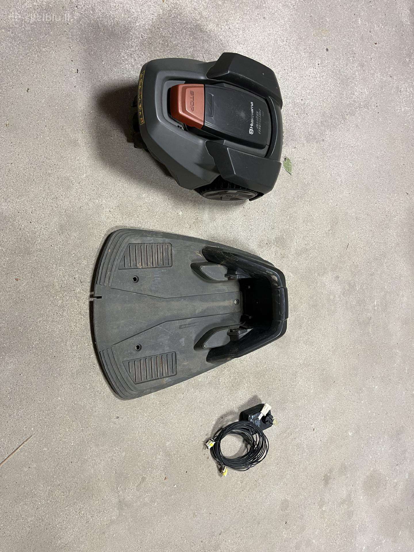 Parduodu robota žoliapjove Husqvarna 105