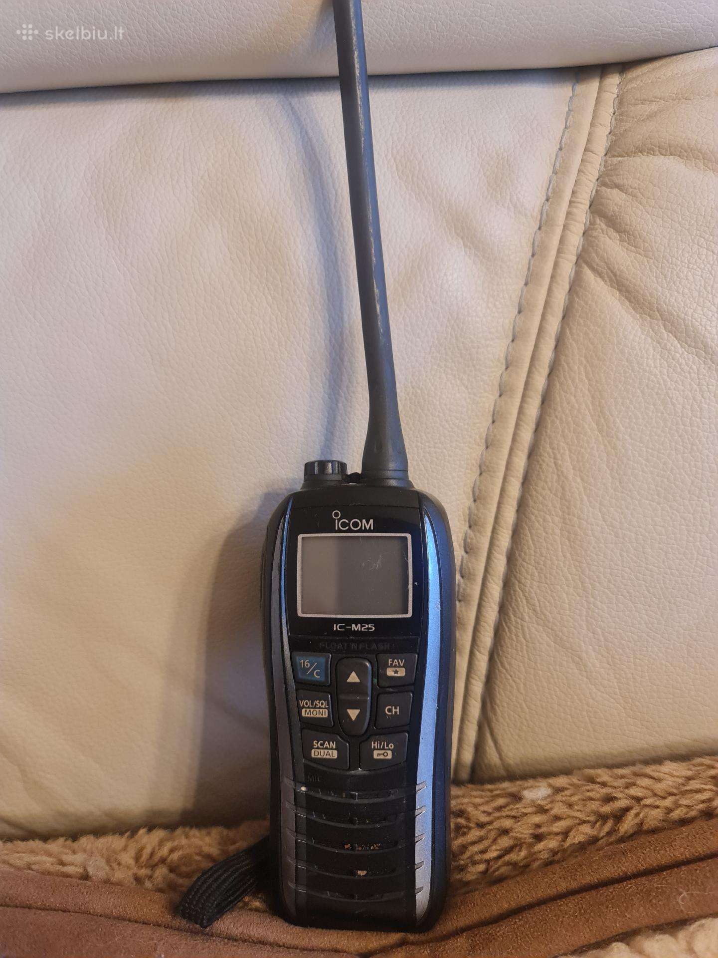 Jūrinė radijo stotis „Icom Ic V25“