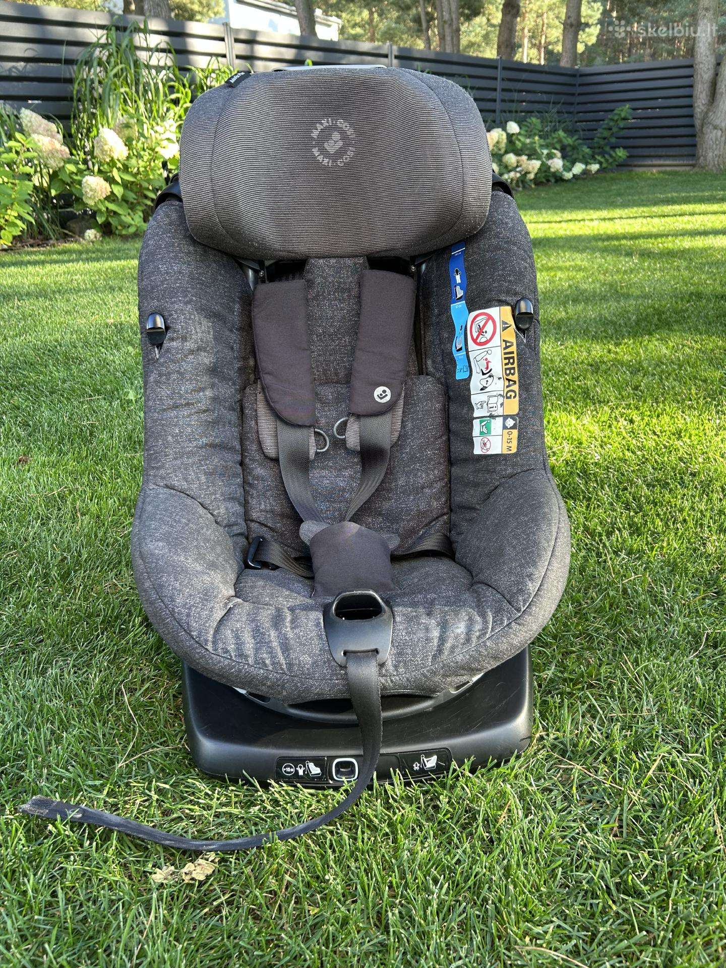 360 pasukama kėdutė Maxi-cosi Axissfix Air