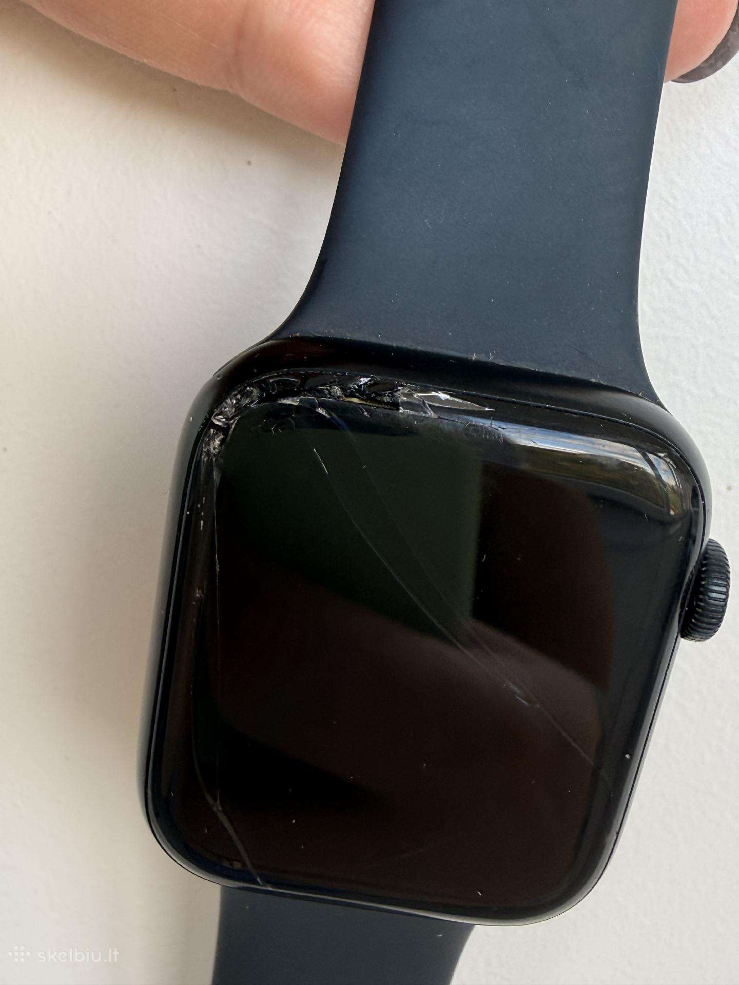 Parduodu naudotą Apple Watch Se (2. karta, 44mm),