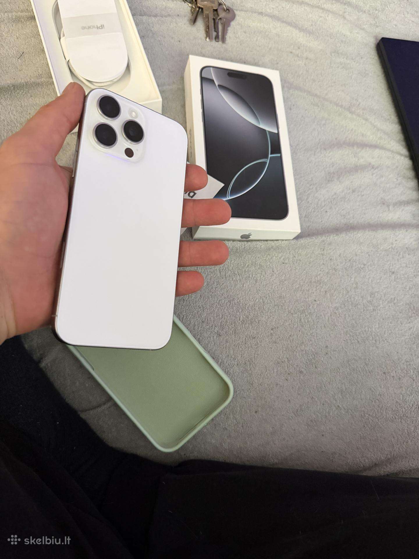 iPhone 16 pro max