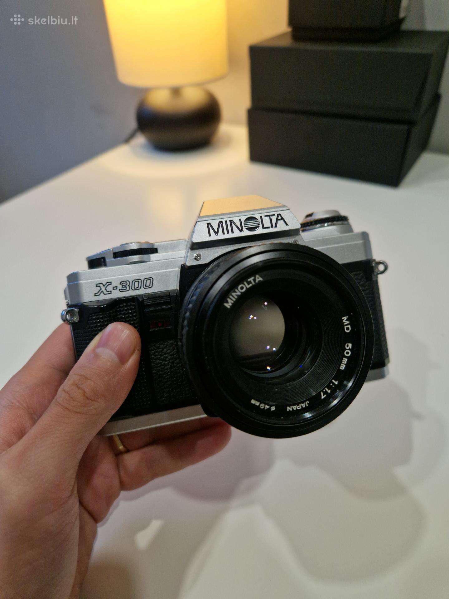 Minolta x300 su dviem objektyvais