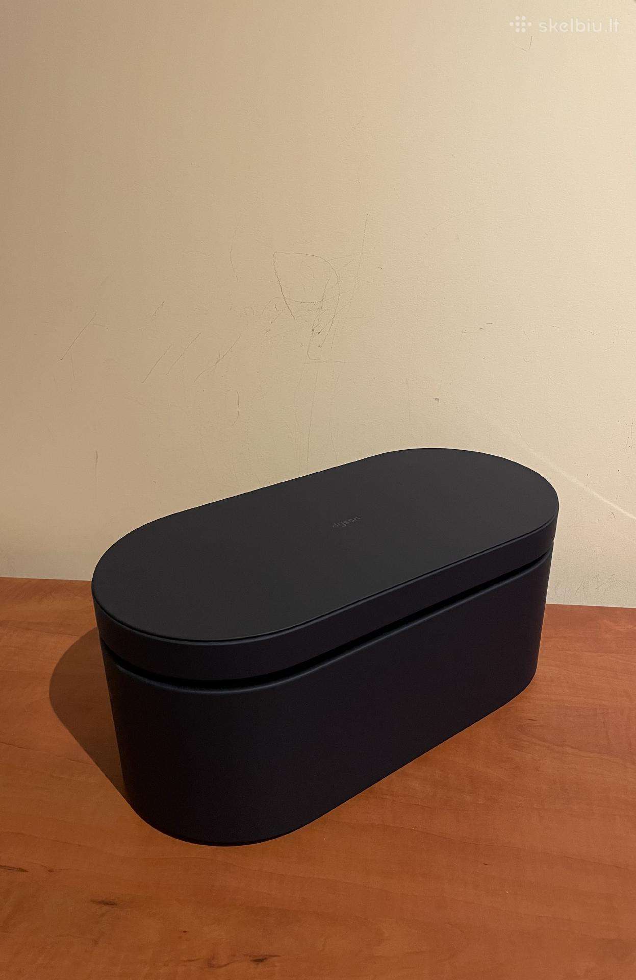Dyson dėžė 38x18x17