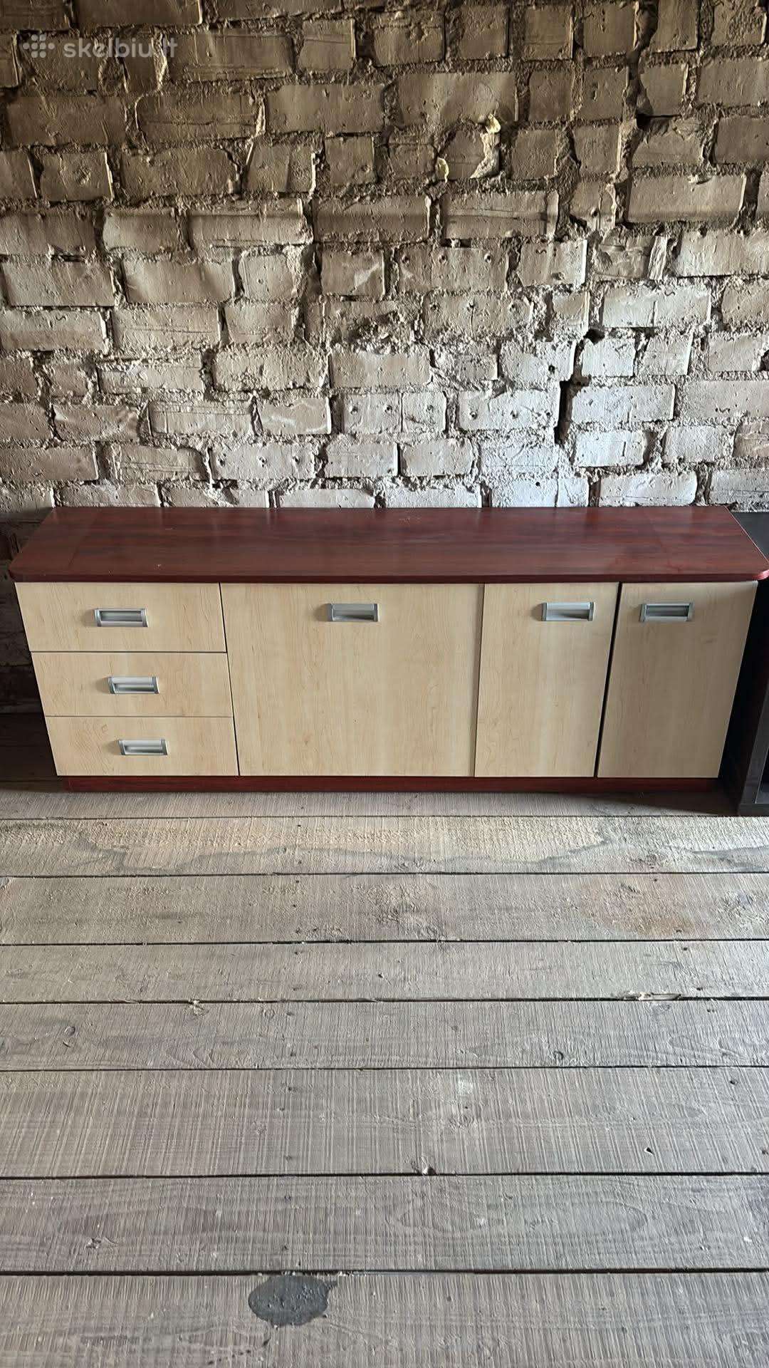 Išparduodu baldus