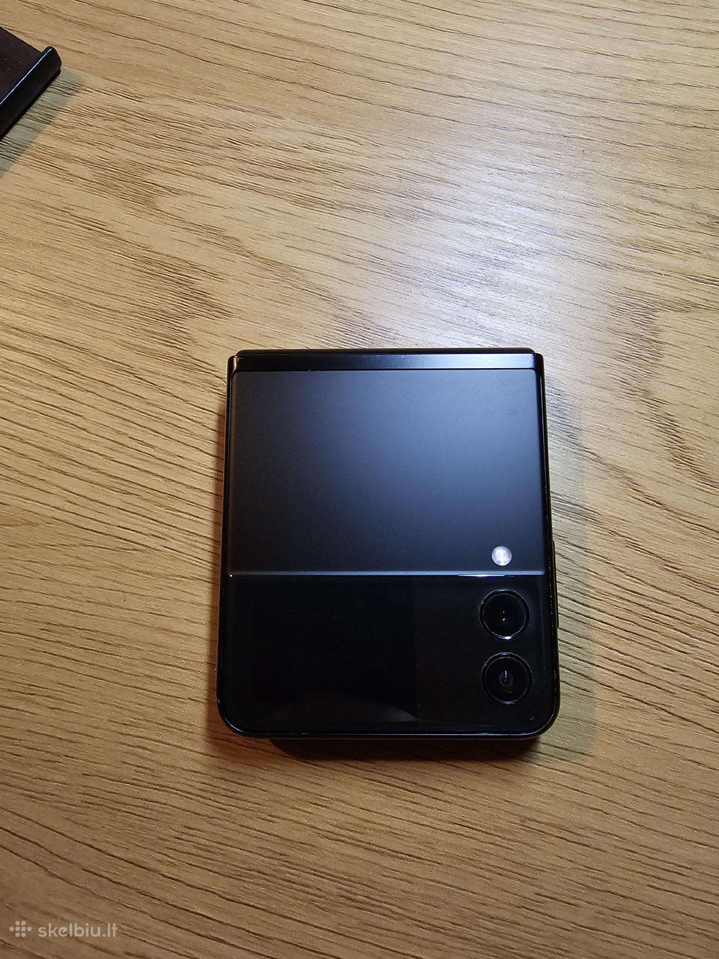 Samsung Z Flip3 5G
