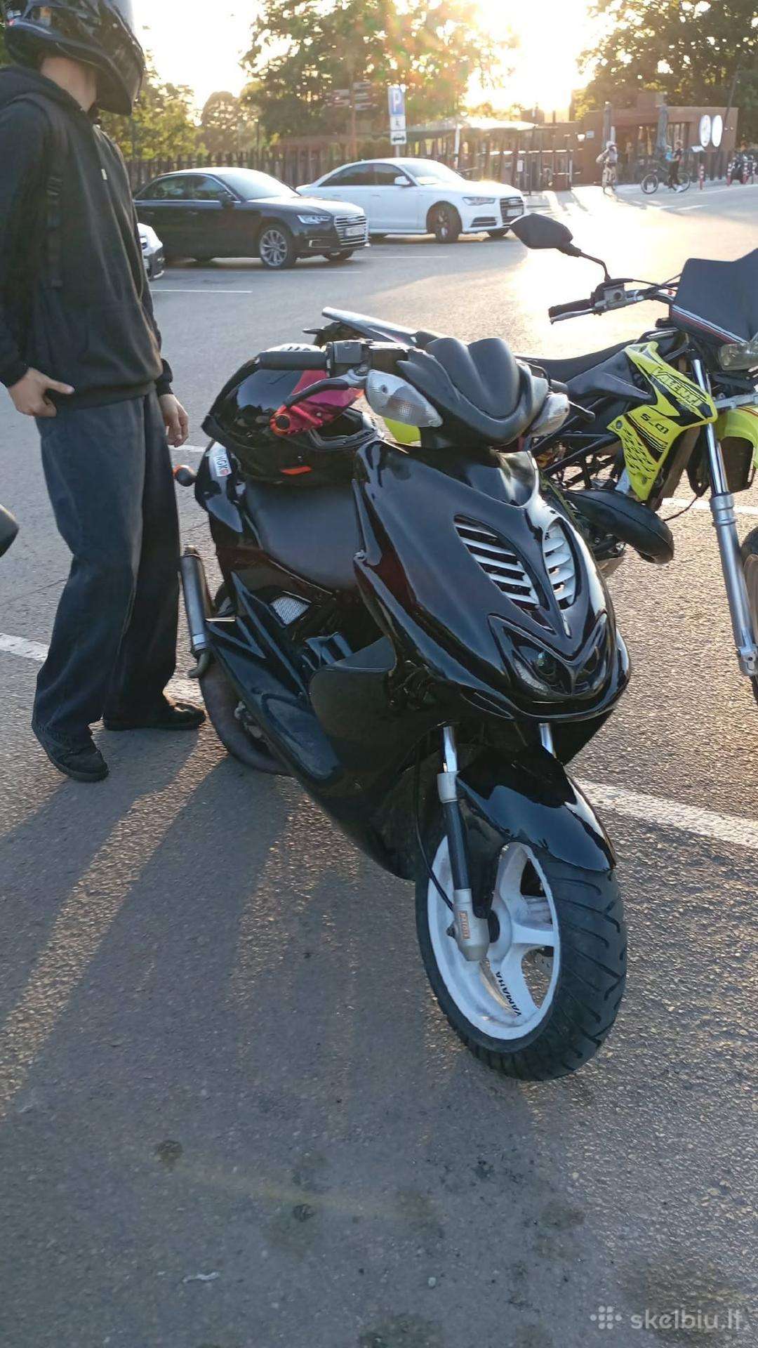 Yamaha Aerox 50cc, scooters / mopeds