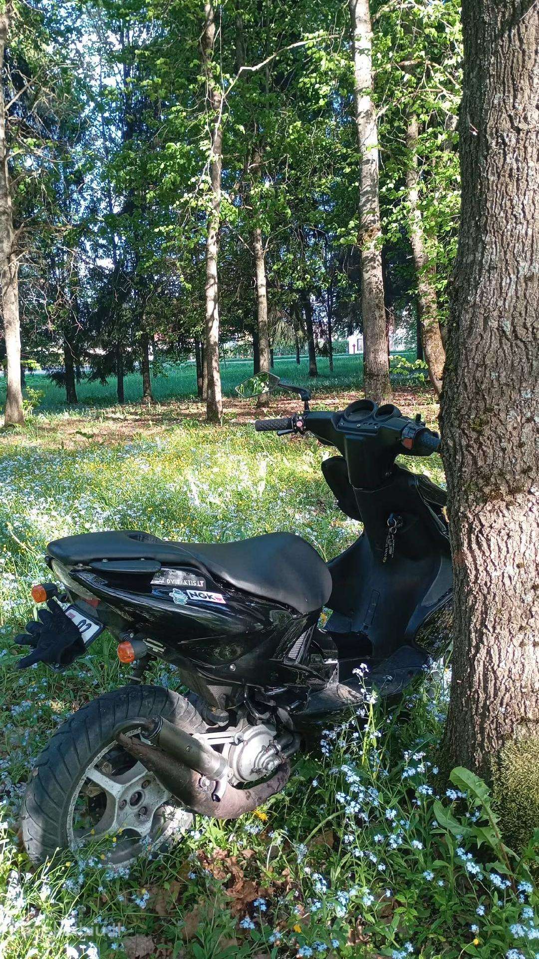 Yamaha Aerox 50cc, scooters / mopeds