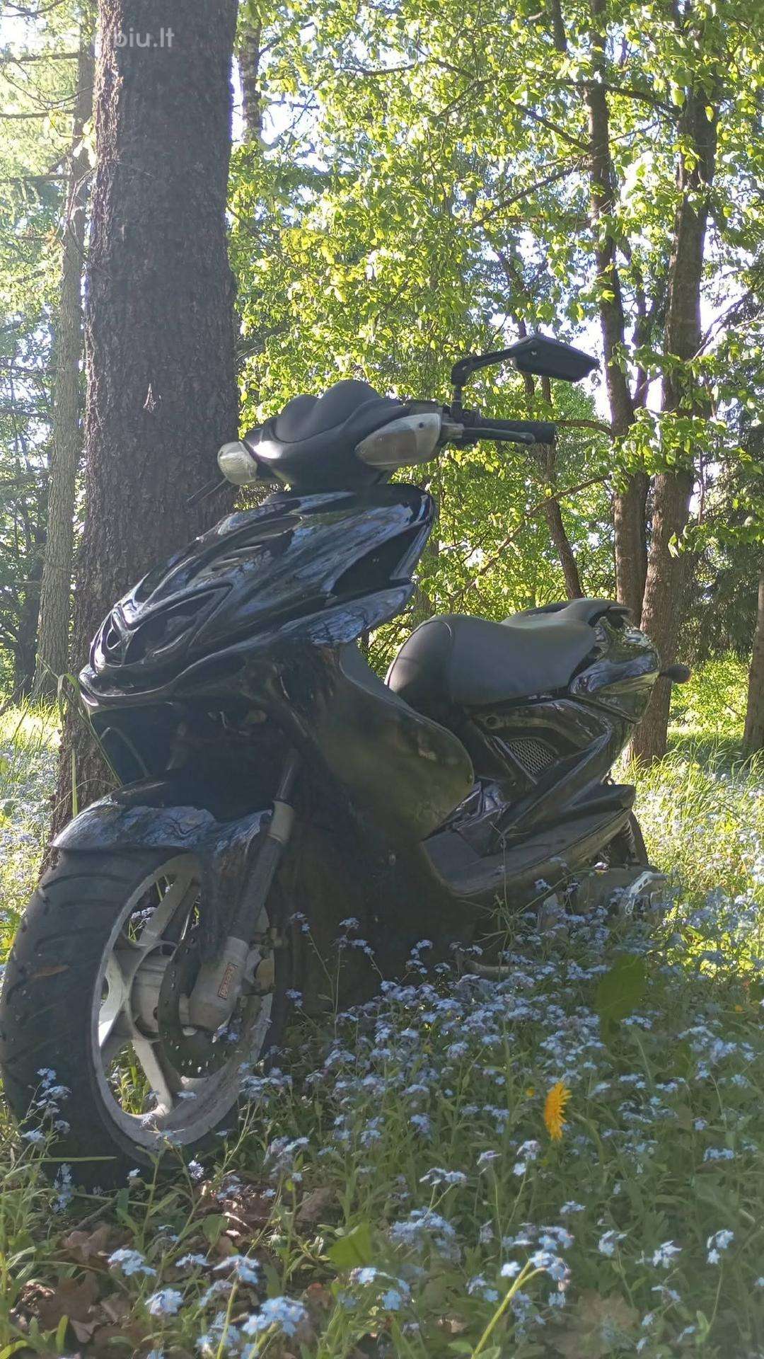 Yamaha Aerox 50cc, scooters / mopeds