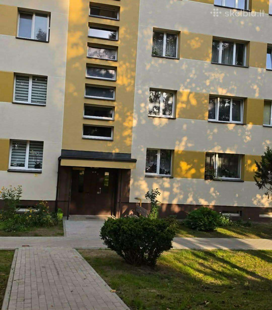Erdvus 3 Kambarių Butas Vaižganto gatvėje!