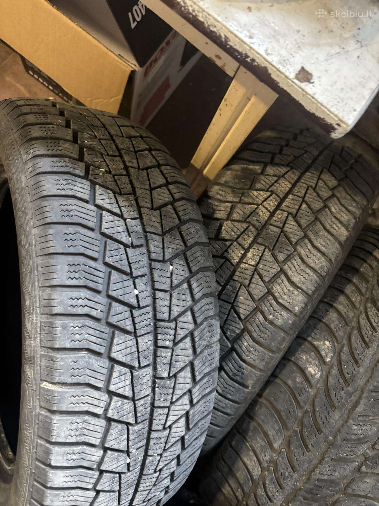 205 55 r16. M+s 5-6mm