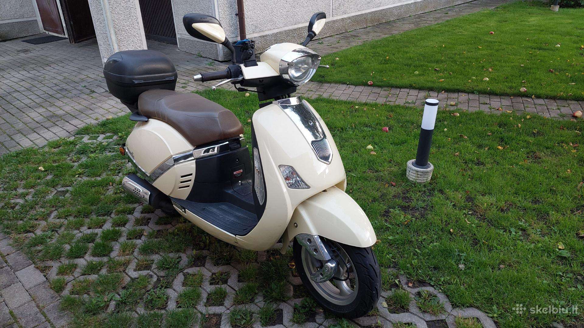 Mosca Caramella 50cc, scooters / mopeds