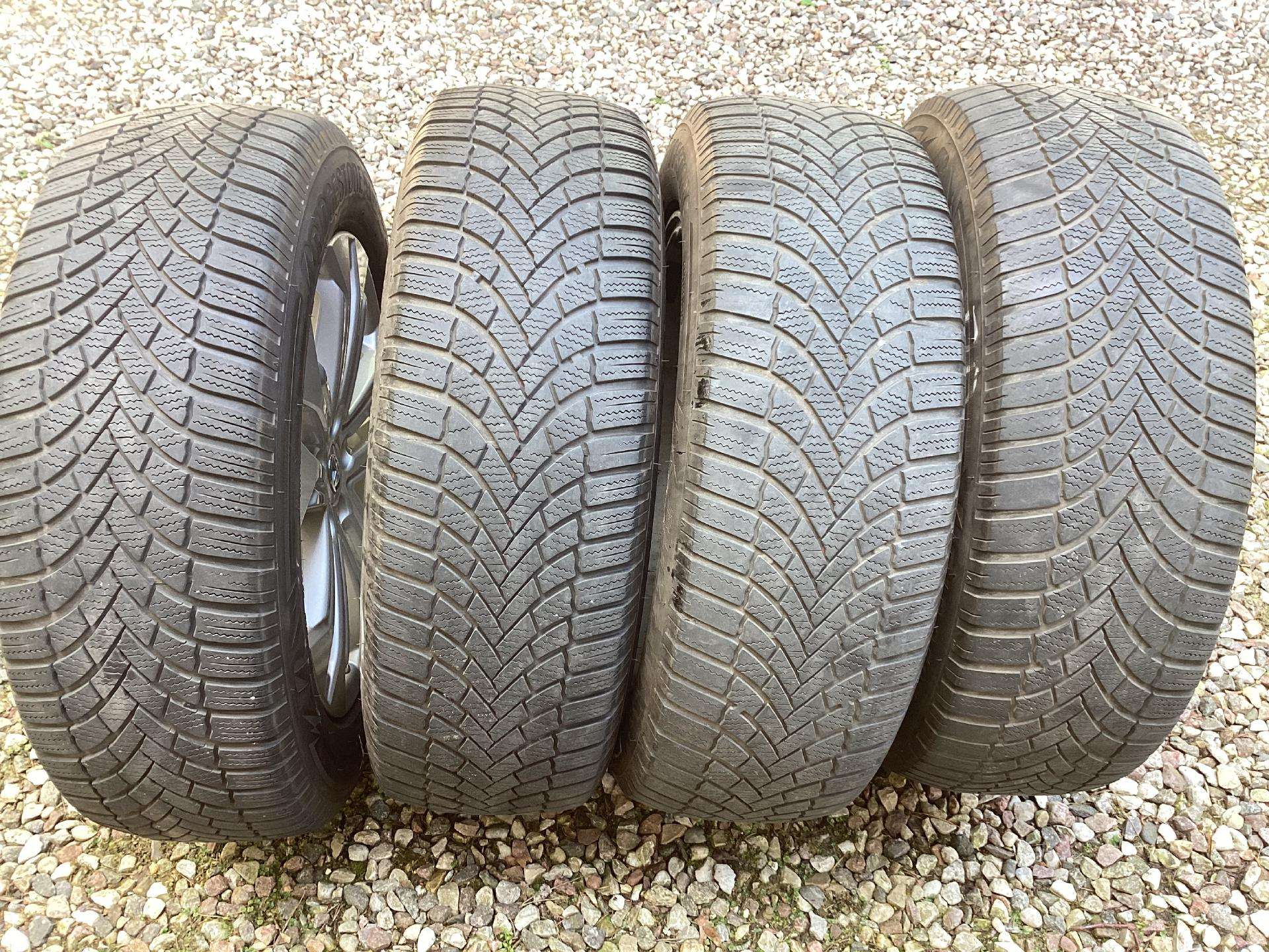 Bridgestone Blizzak Lm005