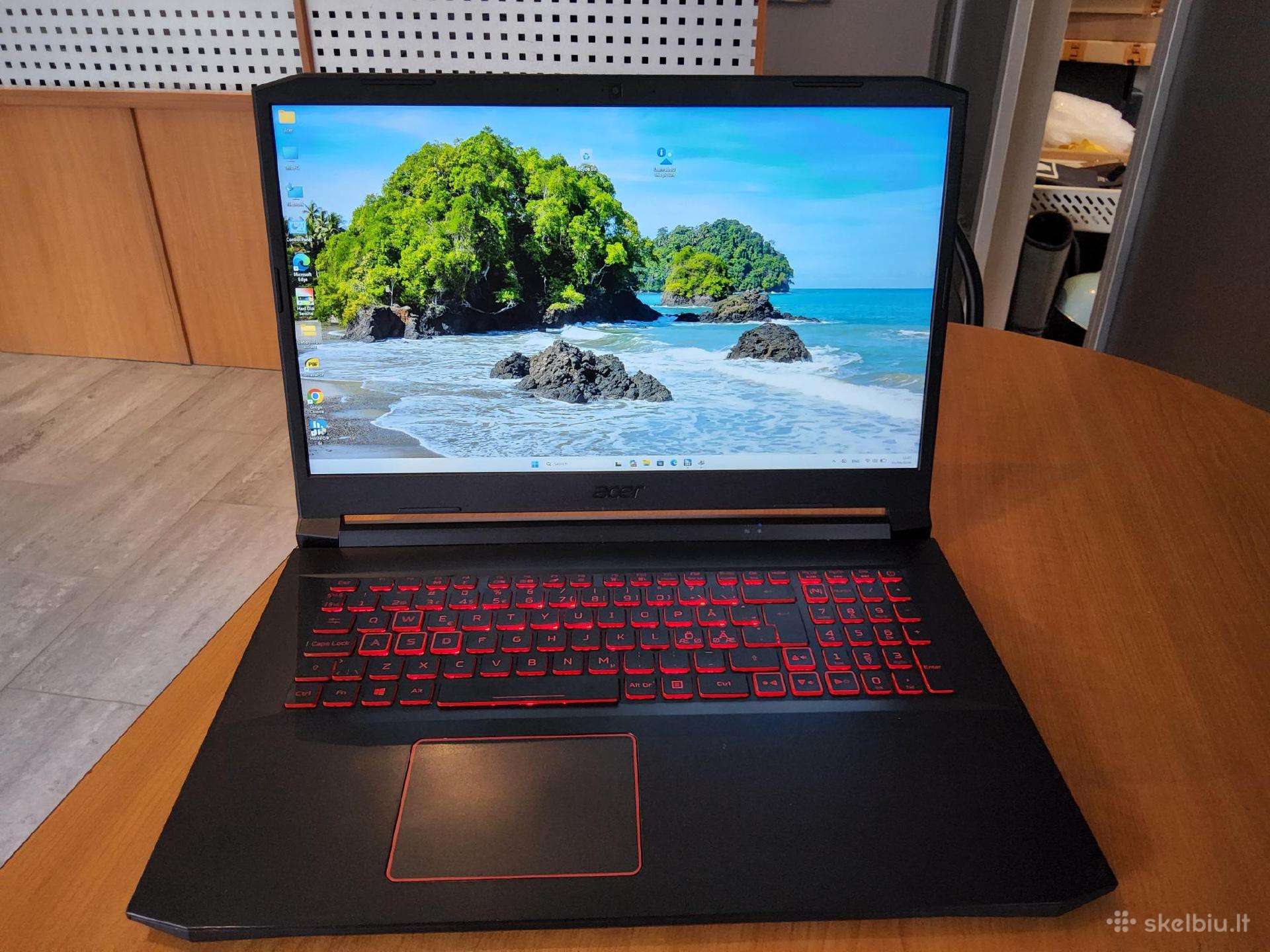 Acer Nitro i5-10300h, 17.3", 16gb, 512gb