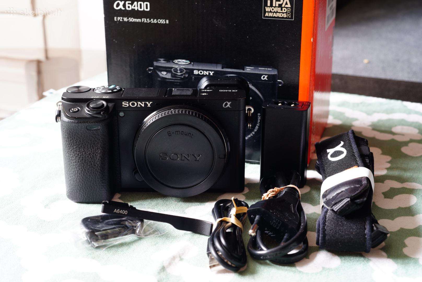 Sony a6400 su priedais