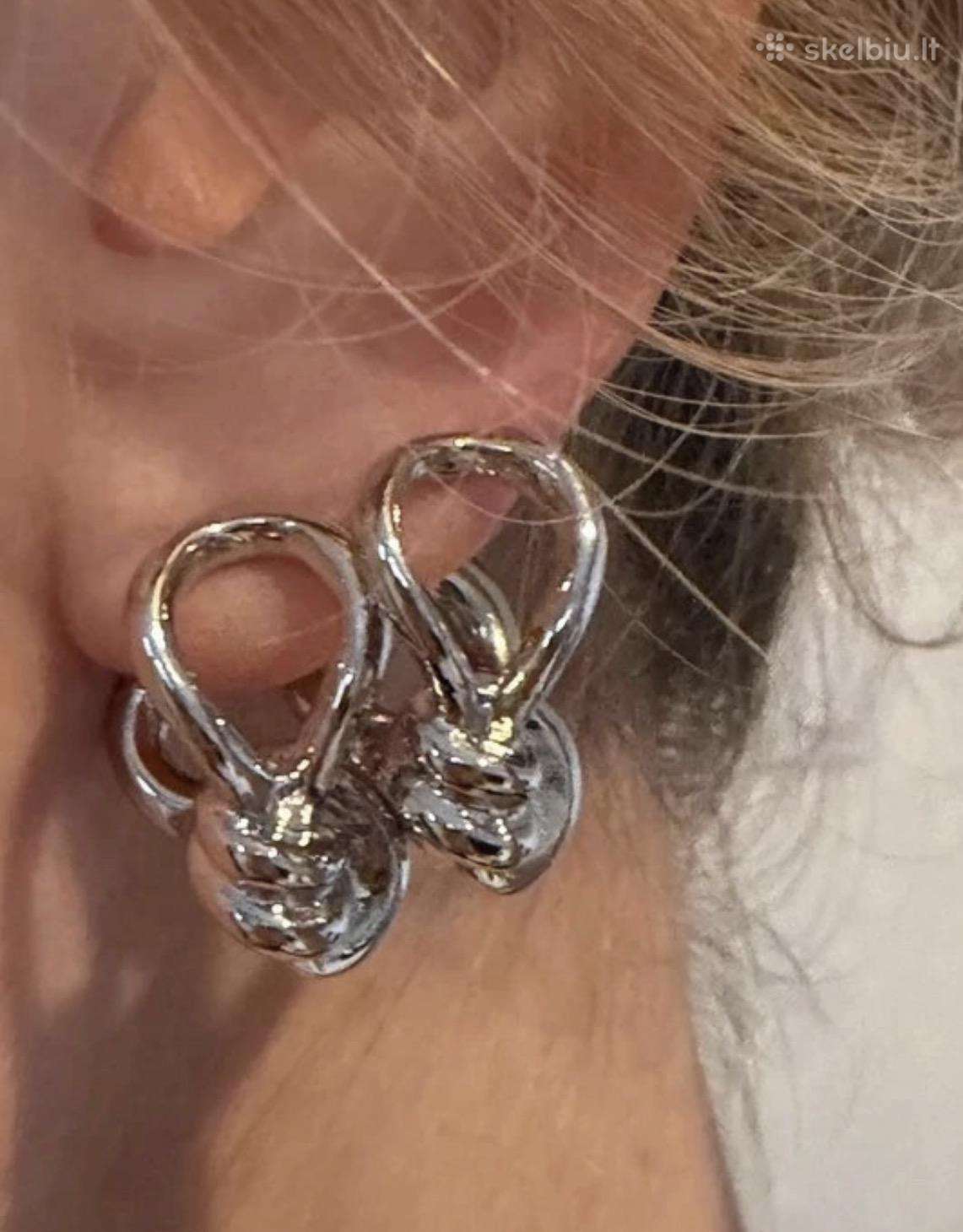 'Tega' tobuli nauji Double Knot auskarai