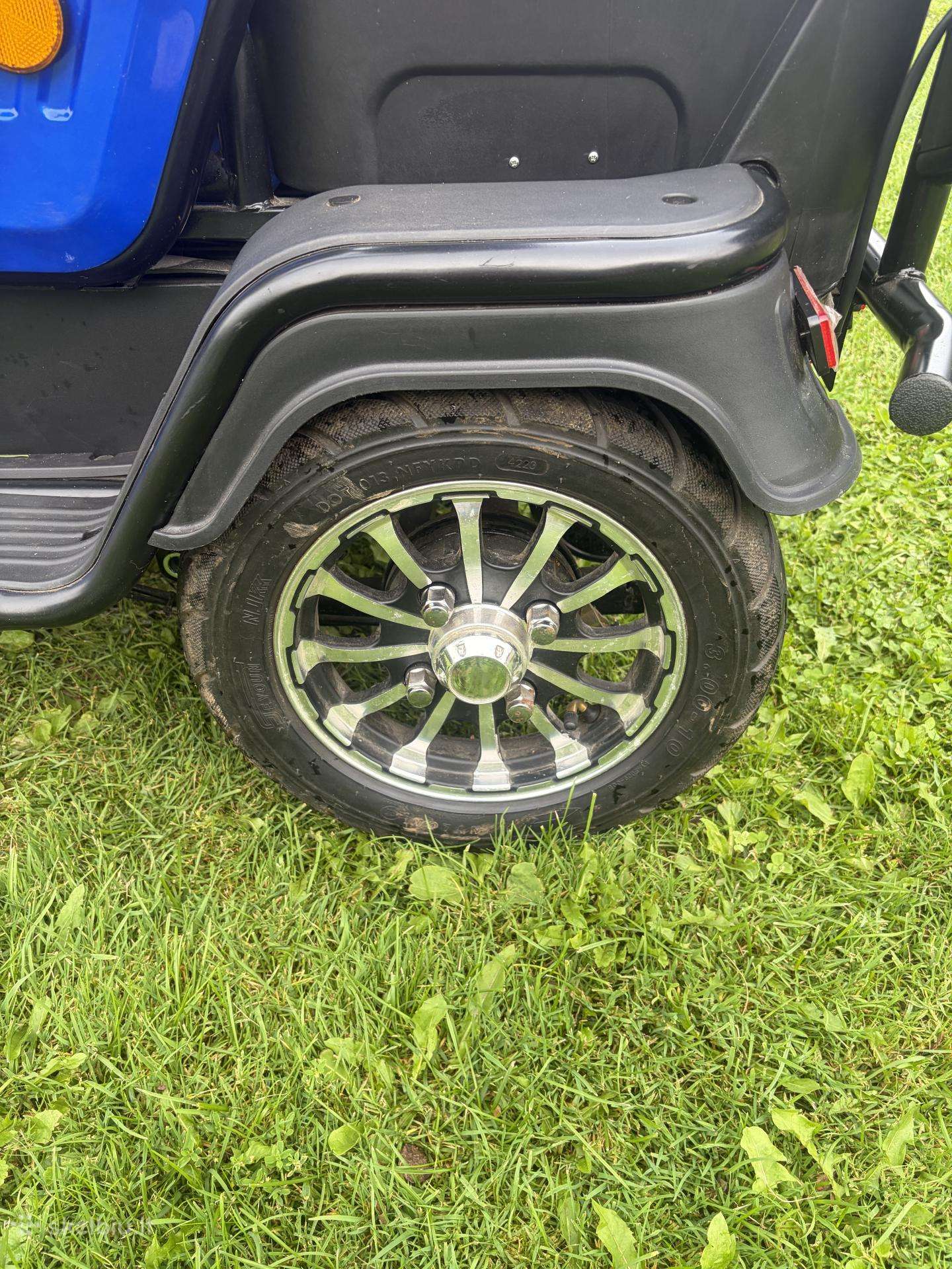 Jinpeng JP2300, trikes