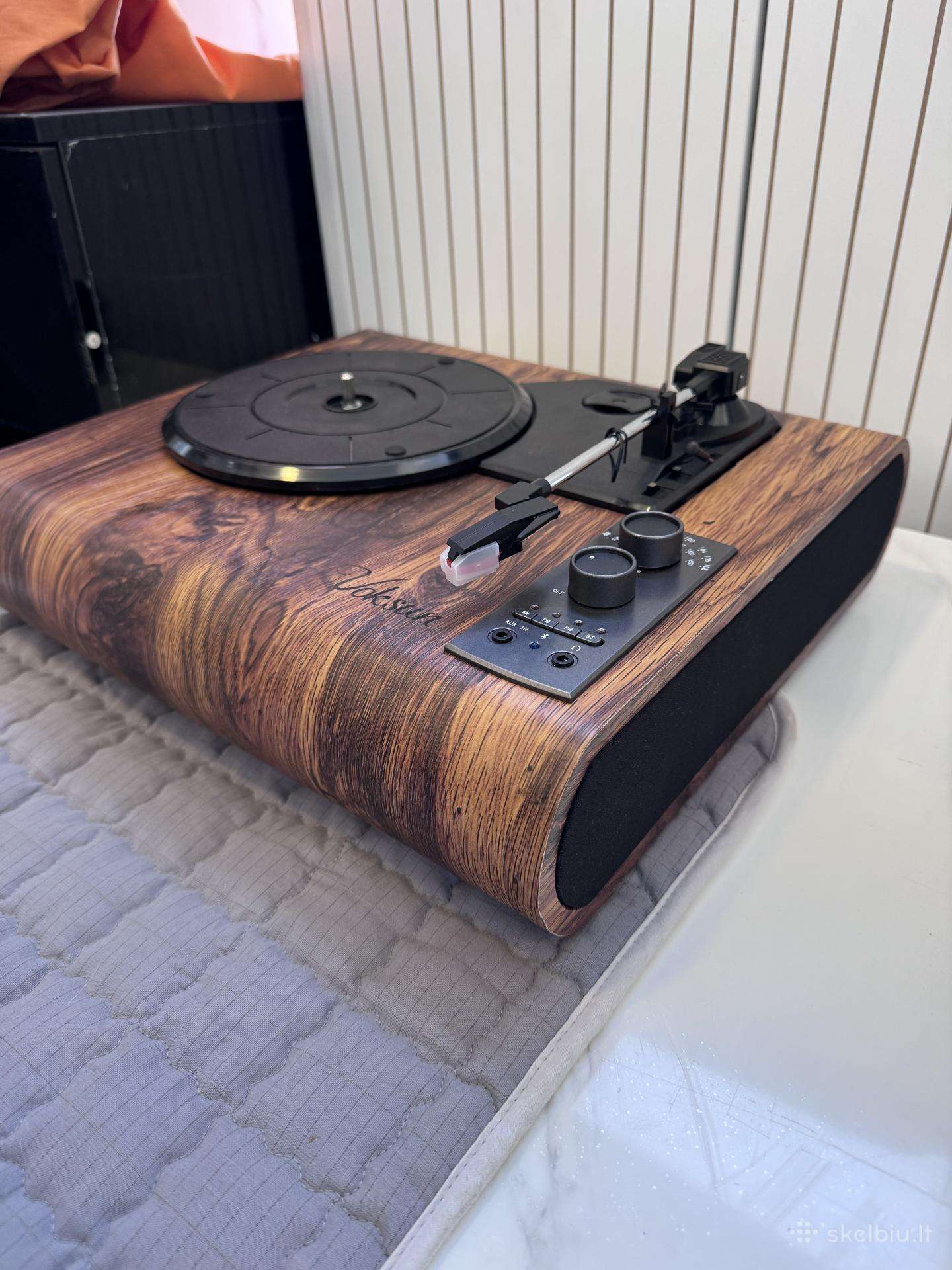 Voksun 1689 retro stiliaus patefonas su Bluetooth